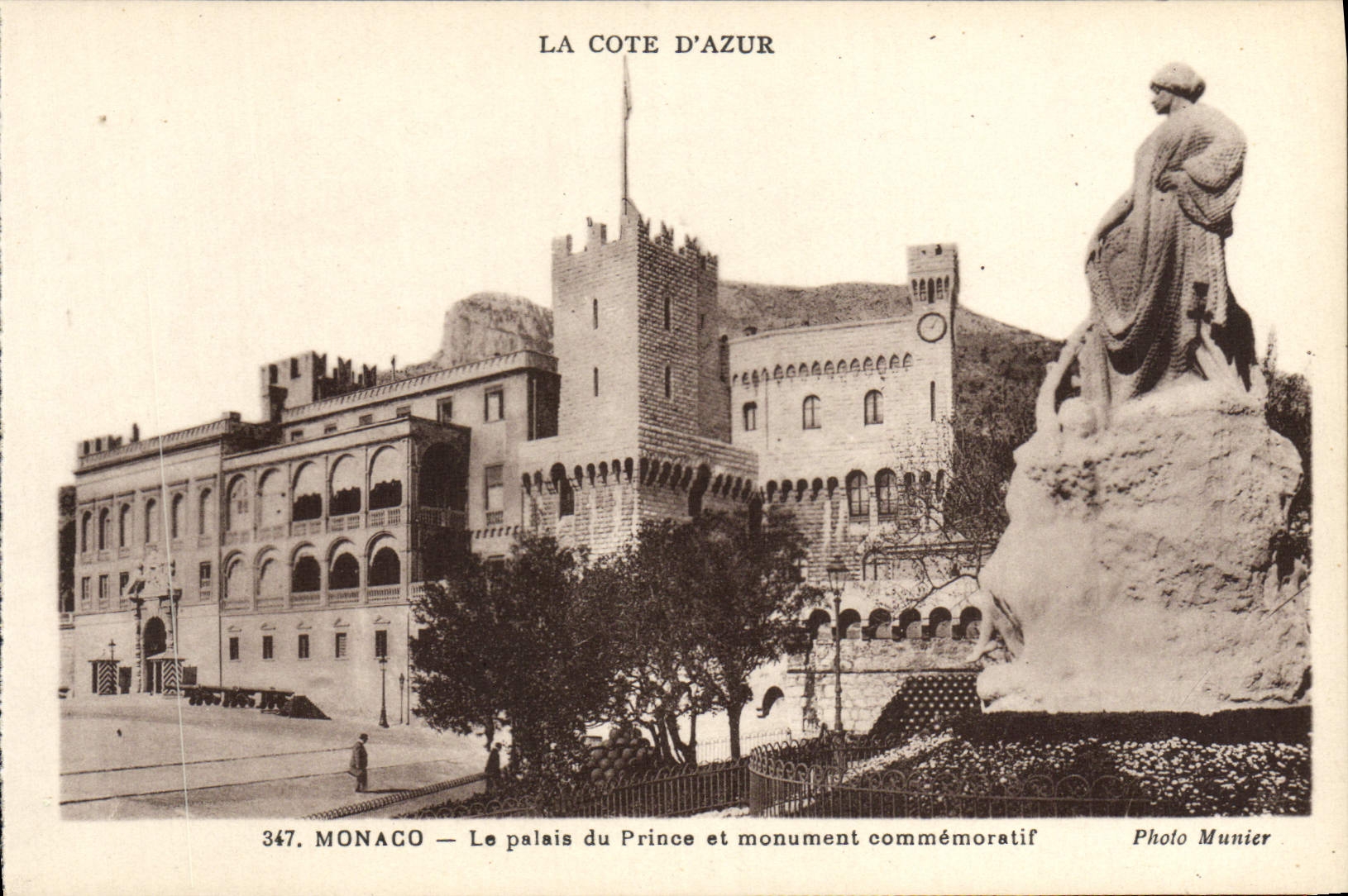 CPA Monaco Le palais du prince et monument commemoratif