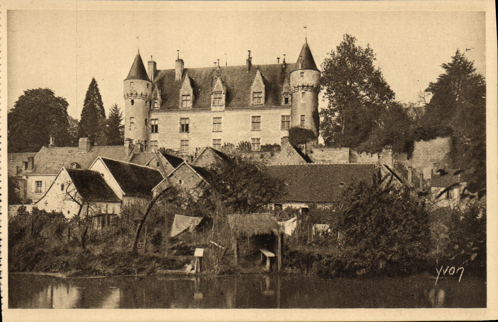 CPA Chateaux De La Loire Chateau Montresor
