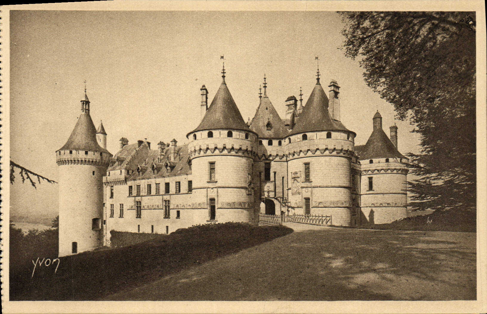 CPA Chateaux De La Loire Chateau de Chaumont sur Loire