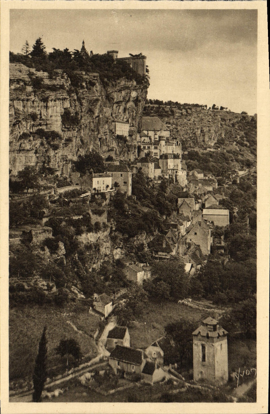 VINTAGE POSTCARD Rocamadour Seen from of the road of Cahors Mill of Roquefrege
