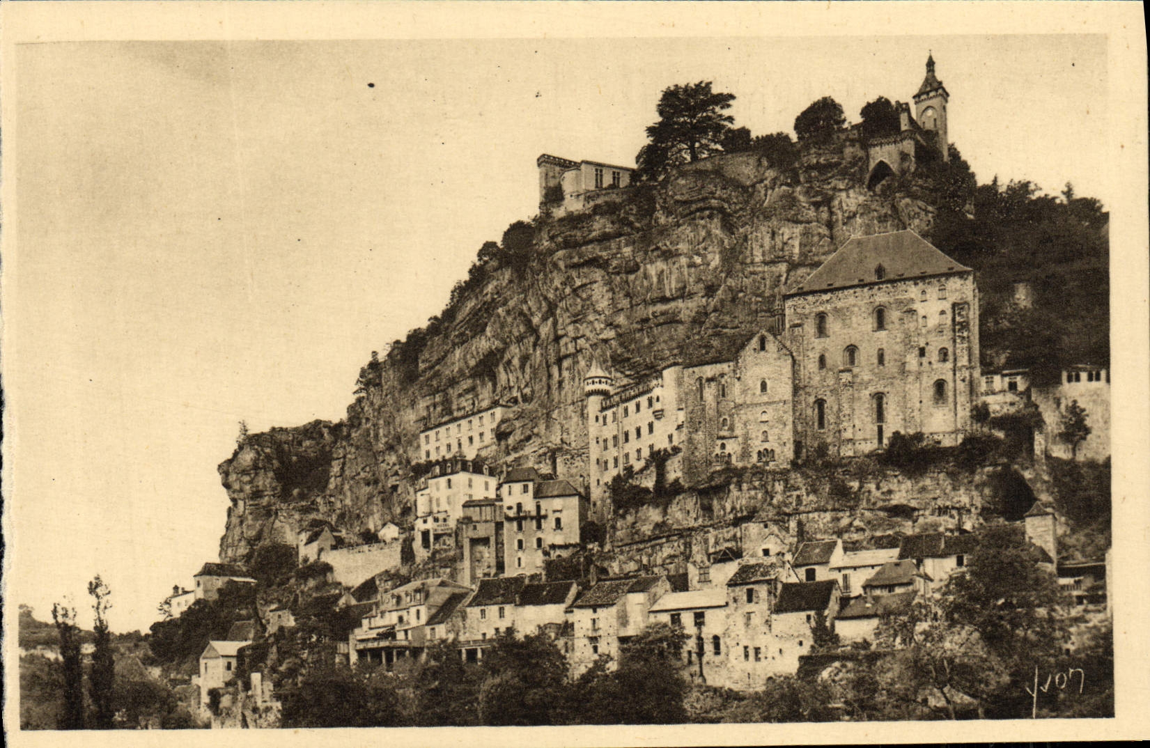VINTAGE POSTCARD Rocamadour the rock seen of the valley