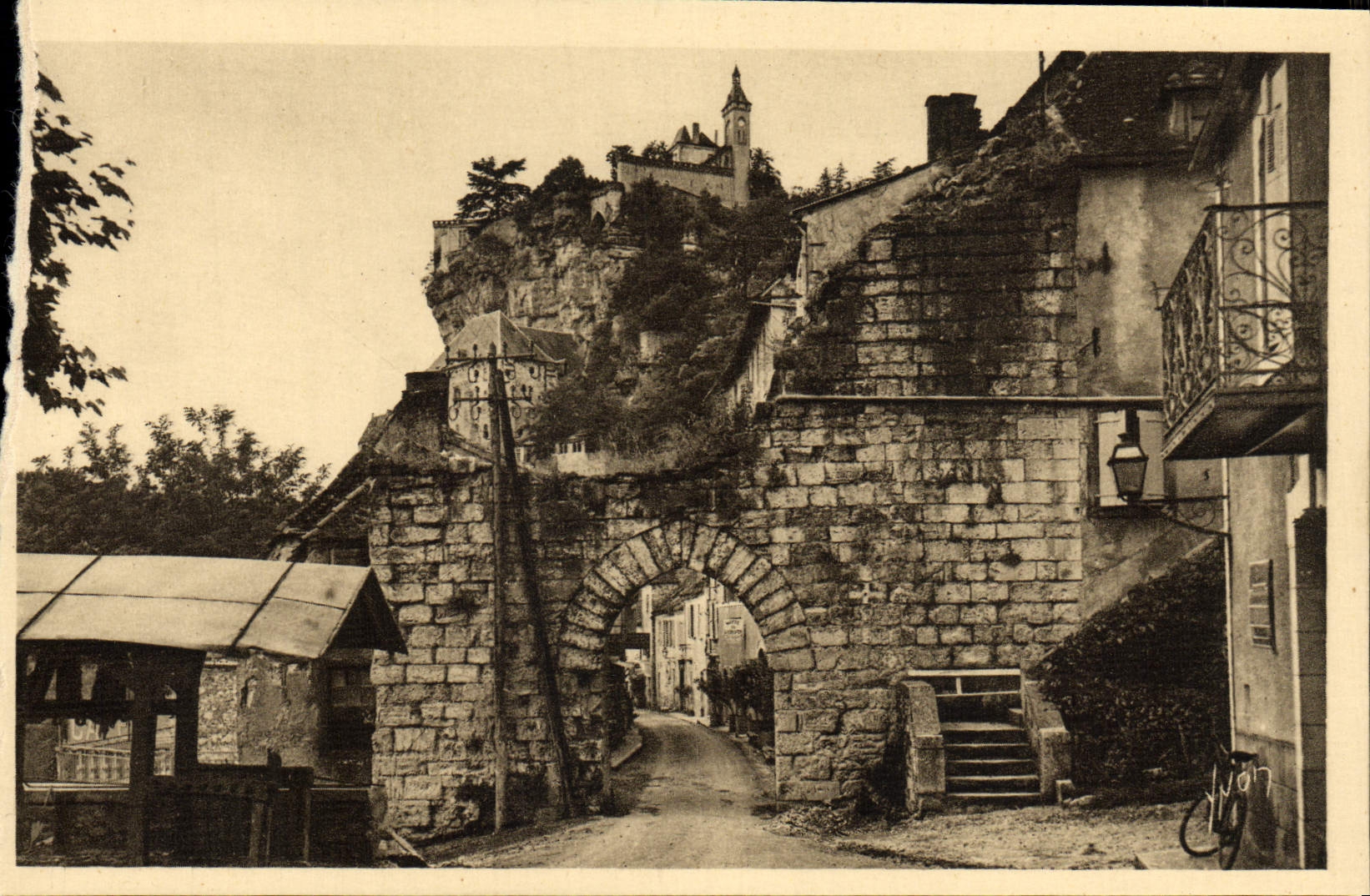 CPA Rocamadour La porte du Figuier