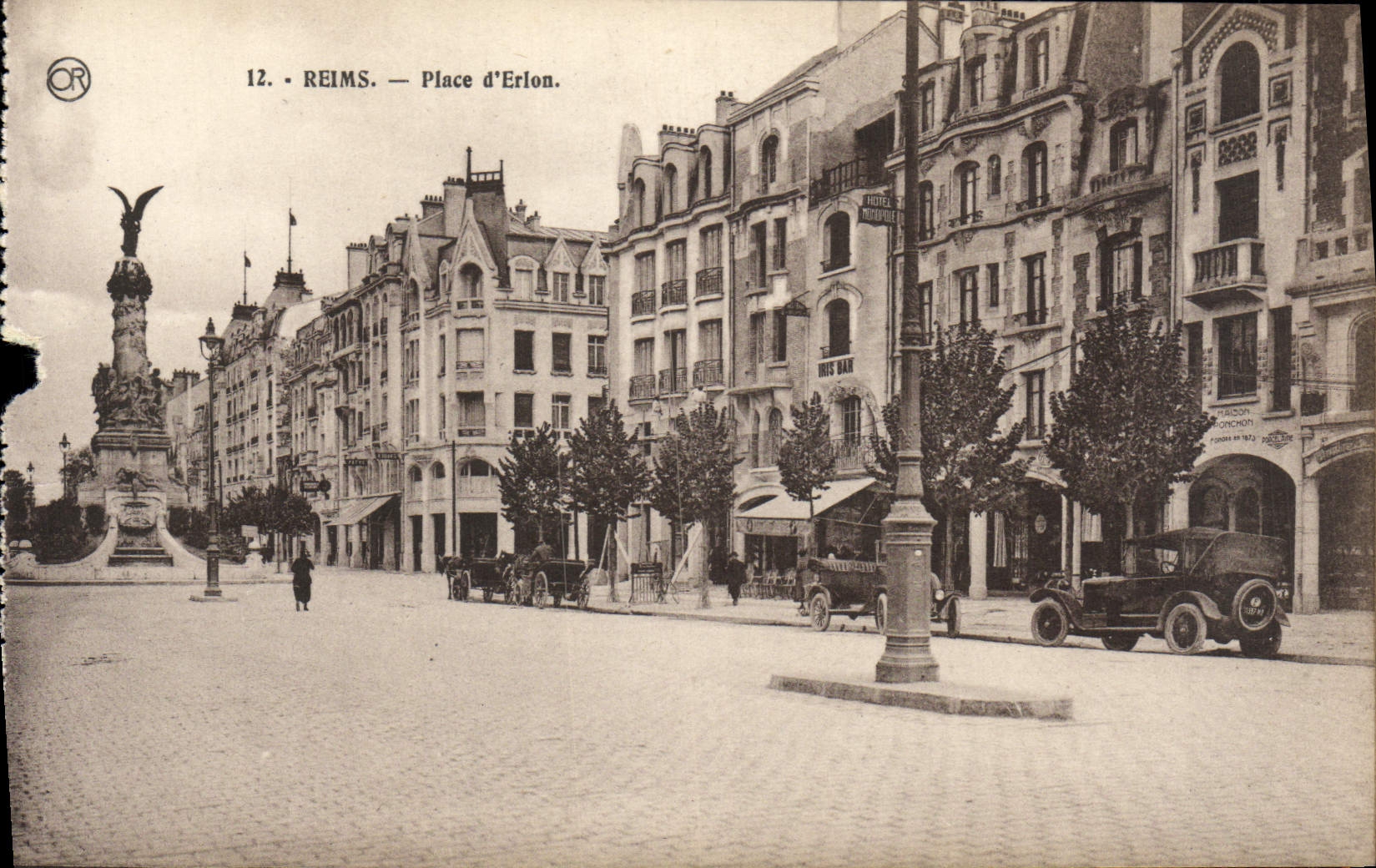 CPA Reims Place d'Erlon