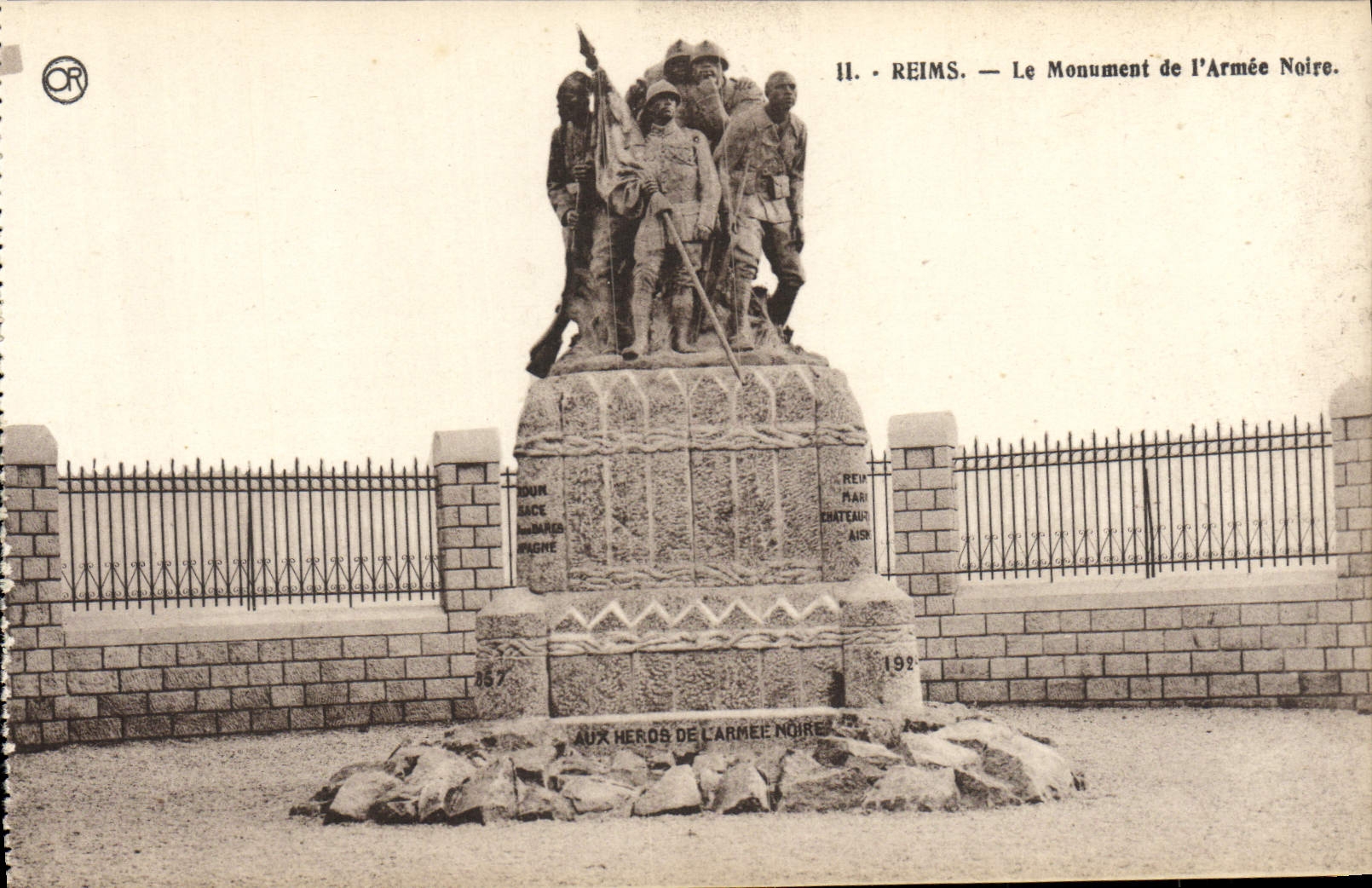 VINTAGE POSTCARD Rheims the Monument of the Black Army Militaria