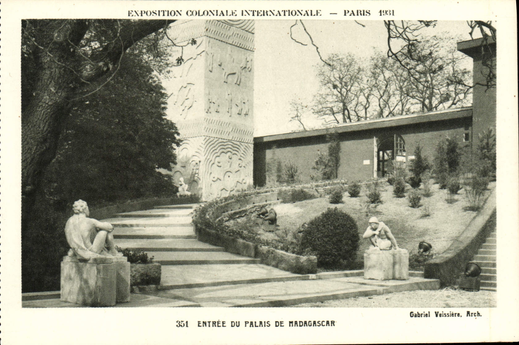 CPA Exposition Coloniale Internationale Paris 1931 Entree du palais de Madagascar