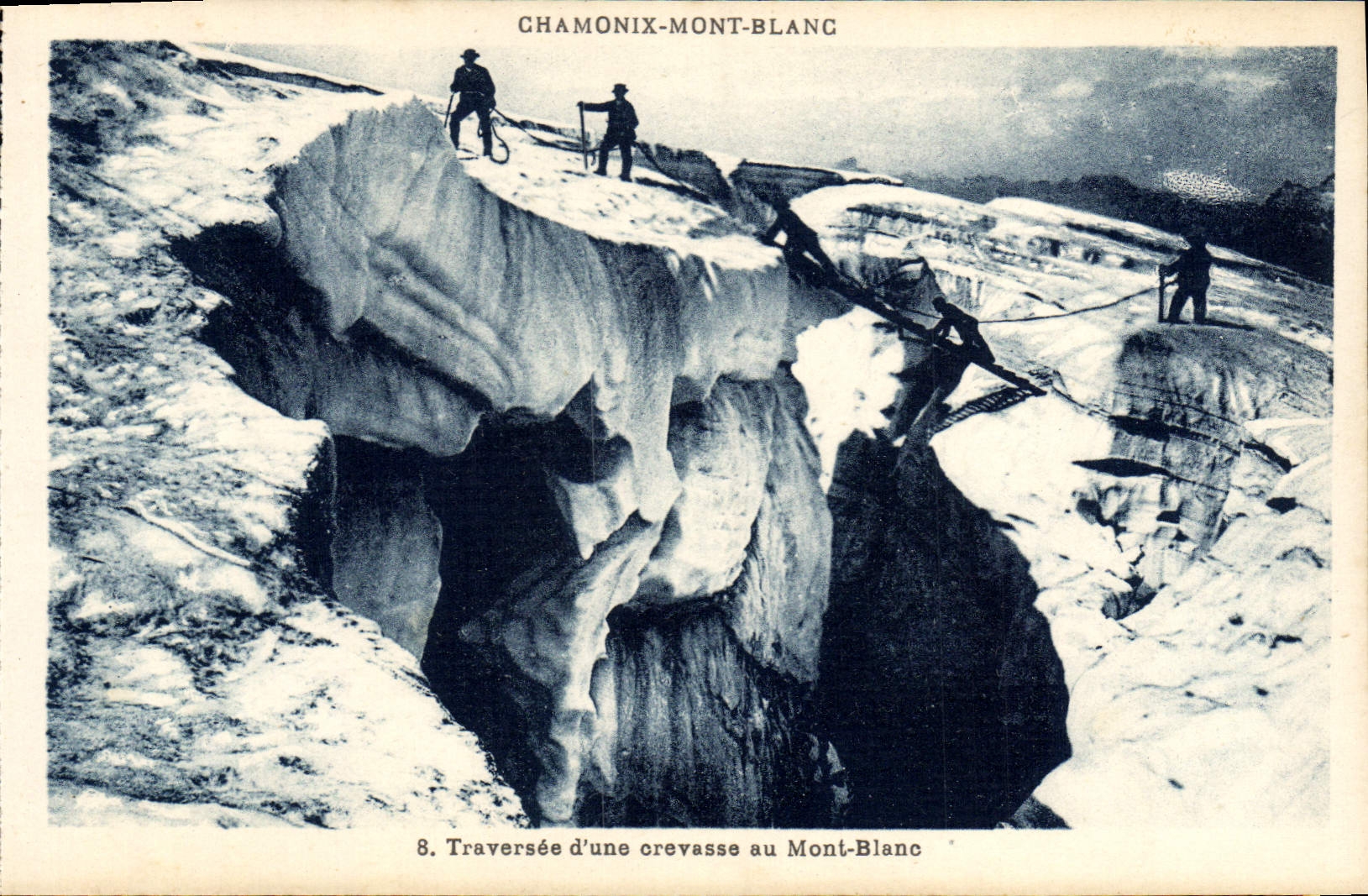 VINTAGE POSTCARD Chamonix Mont Blanc Crosses of a crack to Mont Blanc Alpinisme