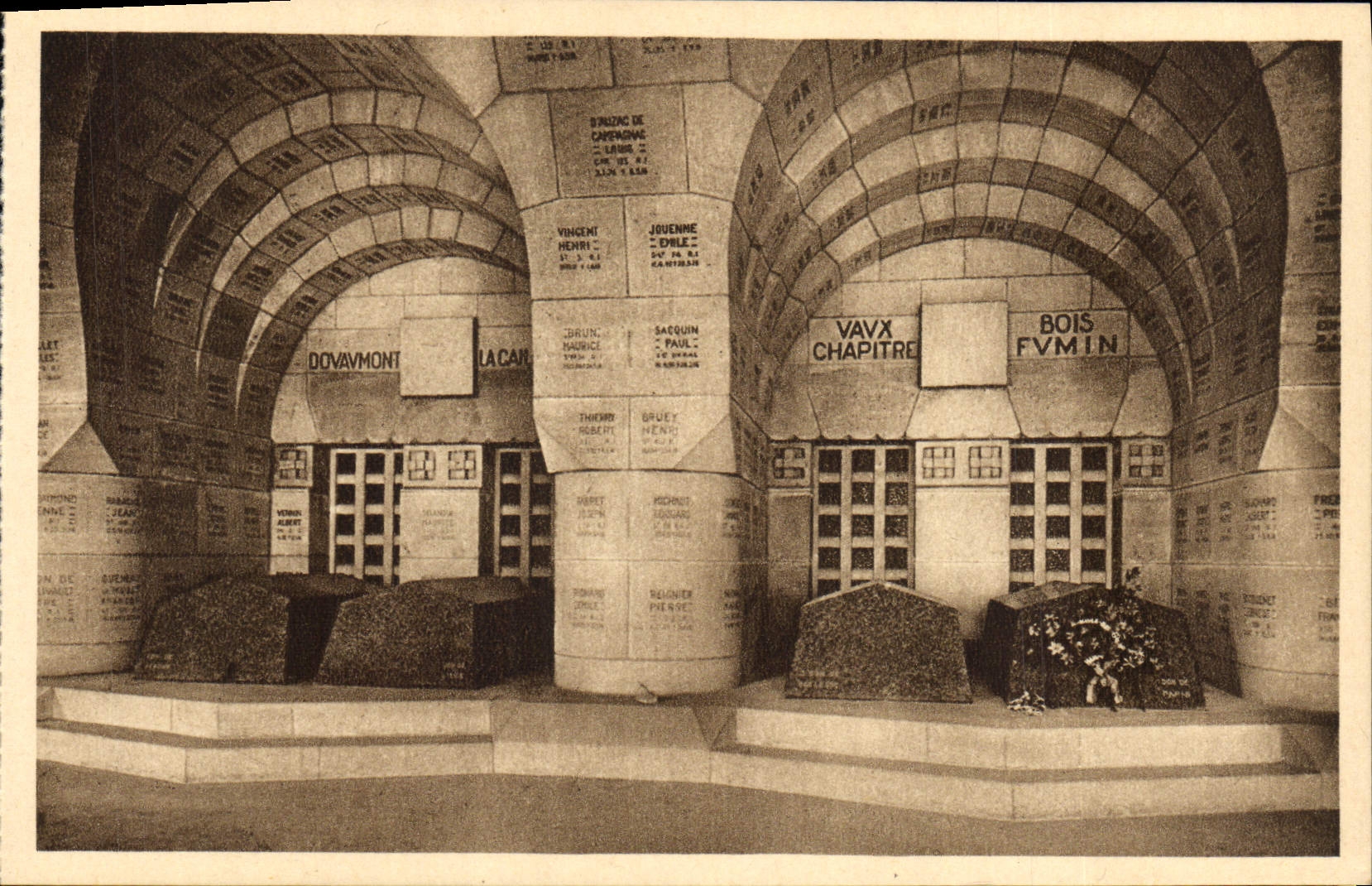 VINTAGE POSTCARD Douaumont double Cells in the Militaria cloister