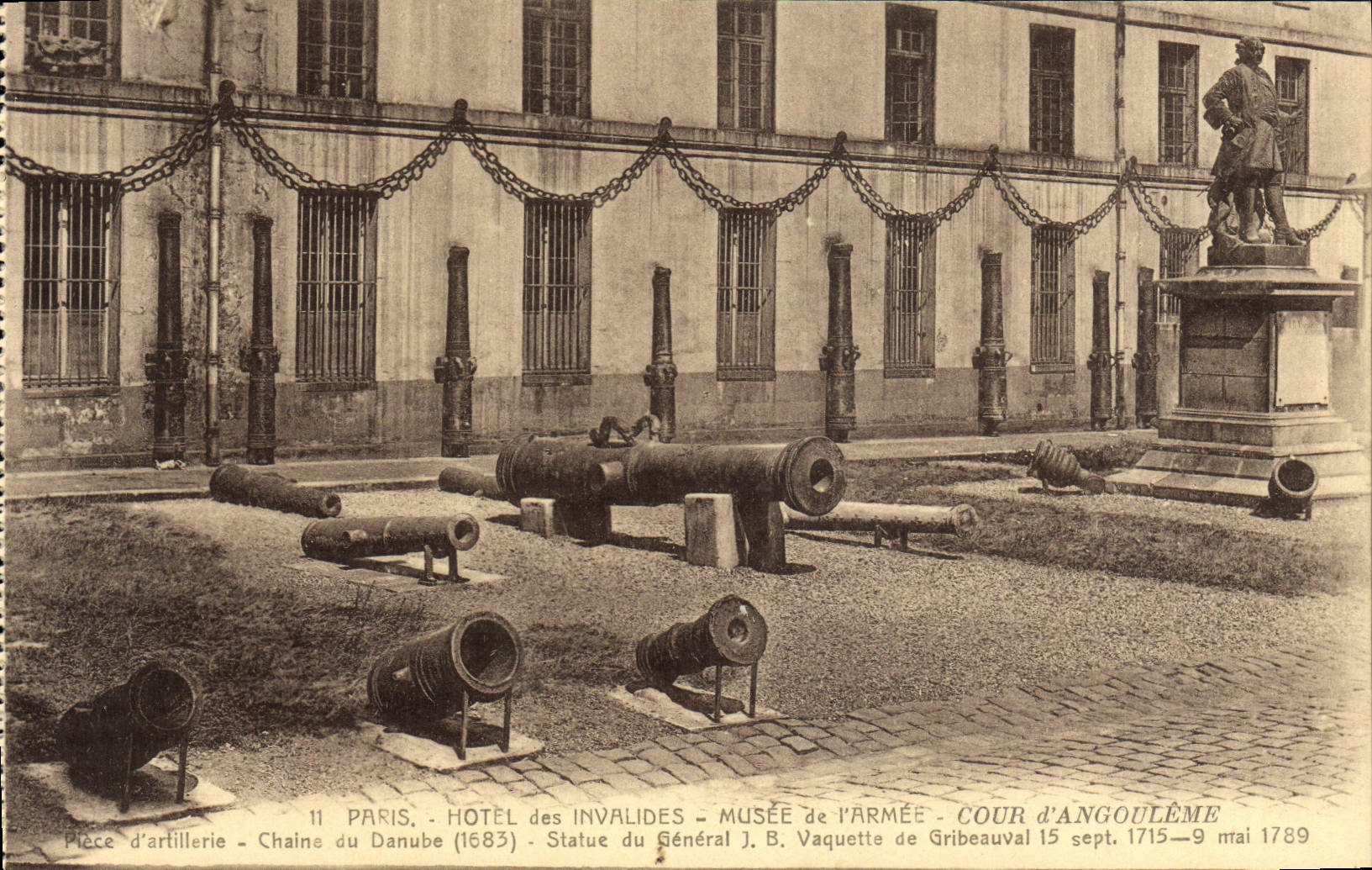 VINTAGE POSTCARD Paris Hotel of the Invalids Museum of the Army Court of Angouleme Piece of artillery General Vaguette