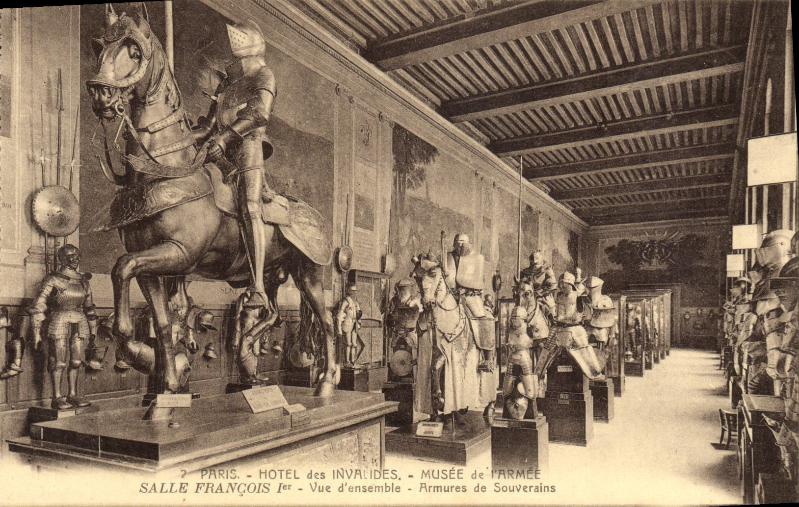 CPA Paris Hotel des Invalides Musee de l'Armee Salle Francois 1er Armures des souverains