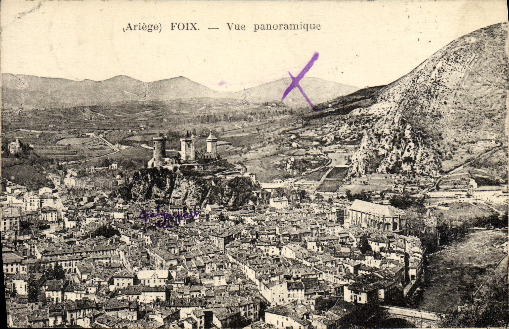 Opinión panorámica de Foix de la POSTAL de la VENDIMIA