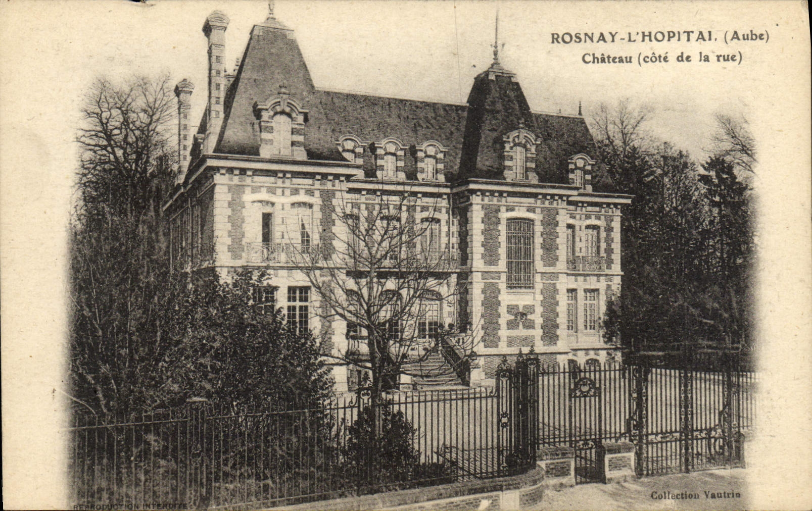 VINTAGE POSTCARD Rosnay the Hospital Park Castle