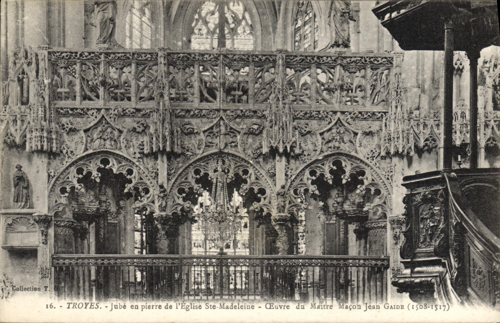 CPA Troyes Jube en pierre de l'eglise Ste Madeleine 