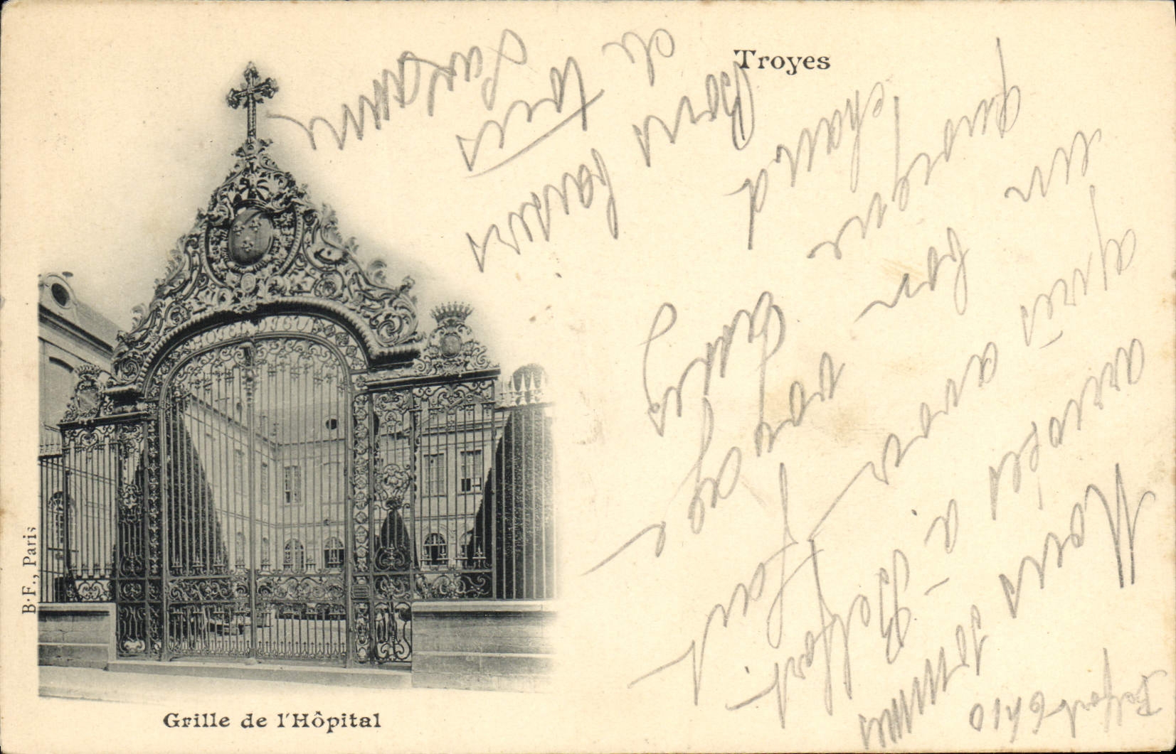 CPA Troyes Grille de l'Hopital 