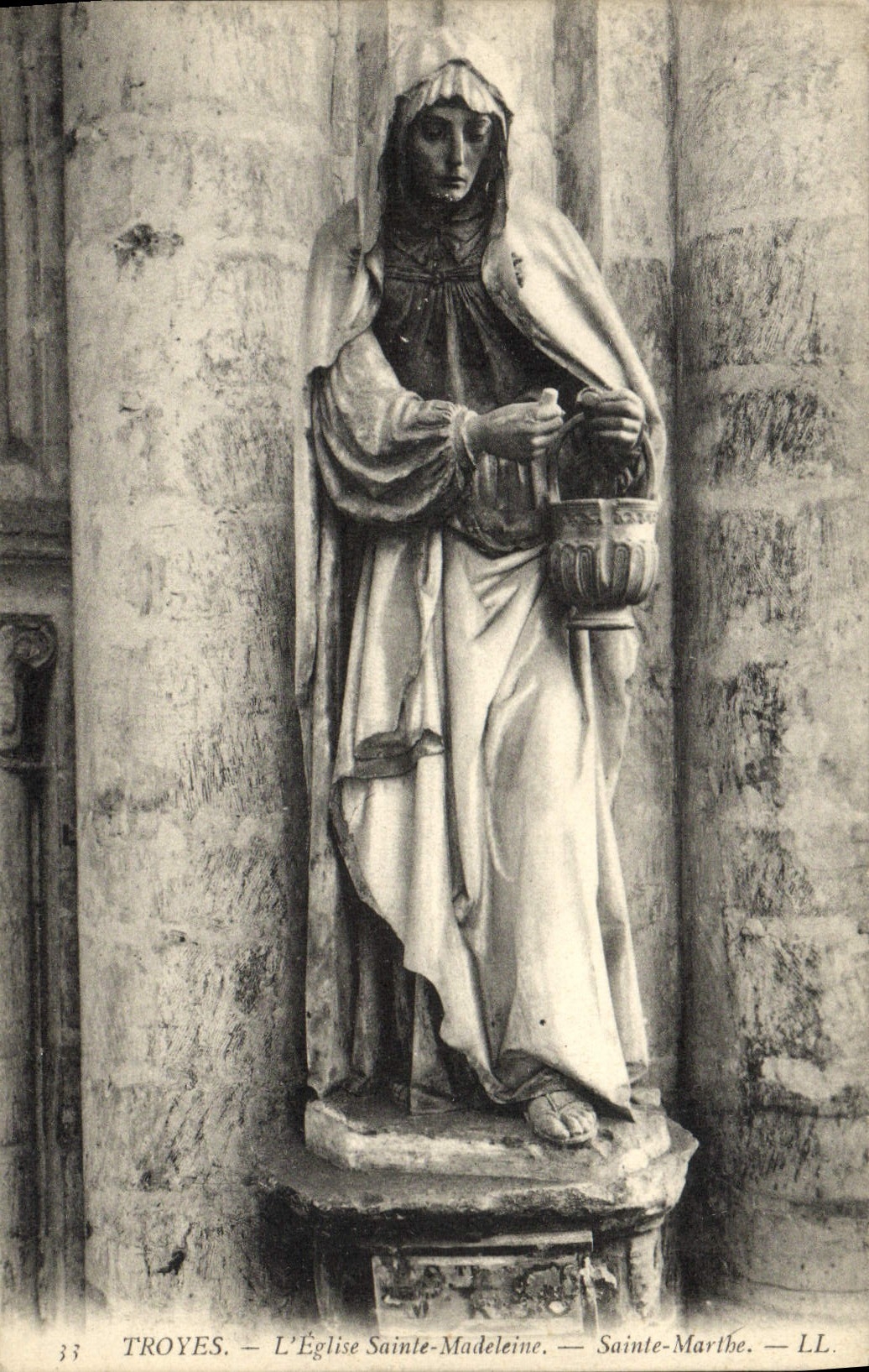 VINTAGE POSTCARD Troyes the Church Sainte Madeleine Sainte Marthe