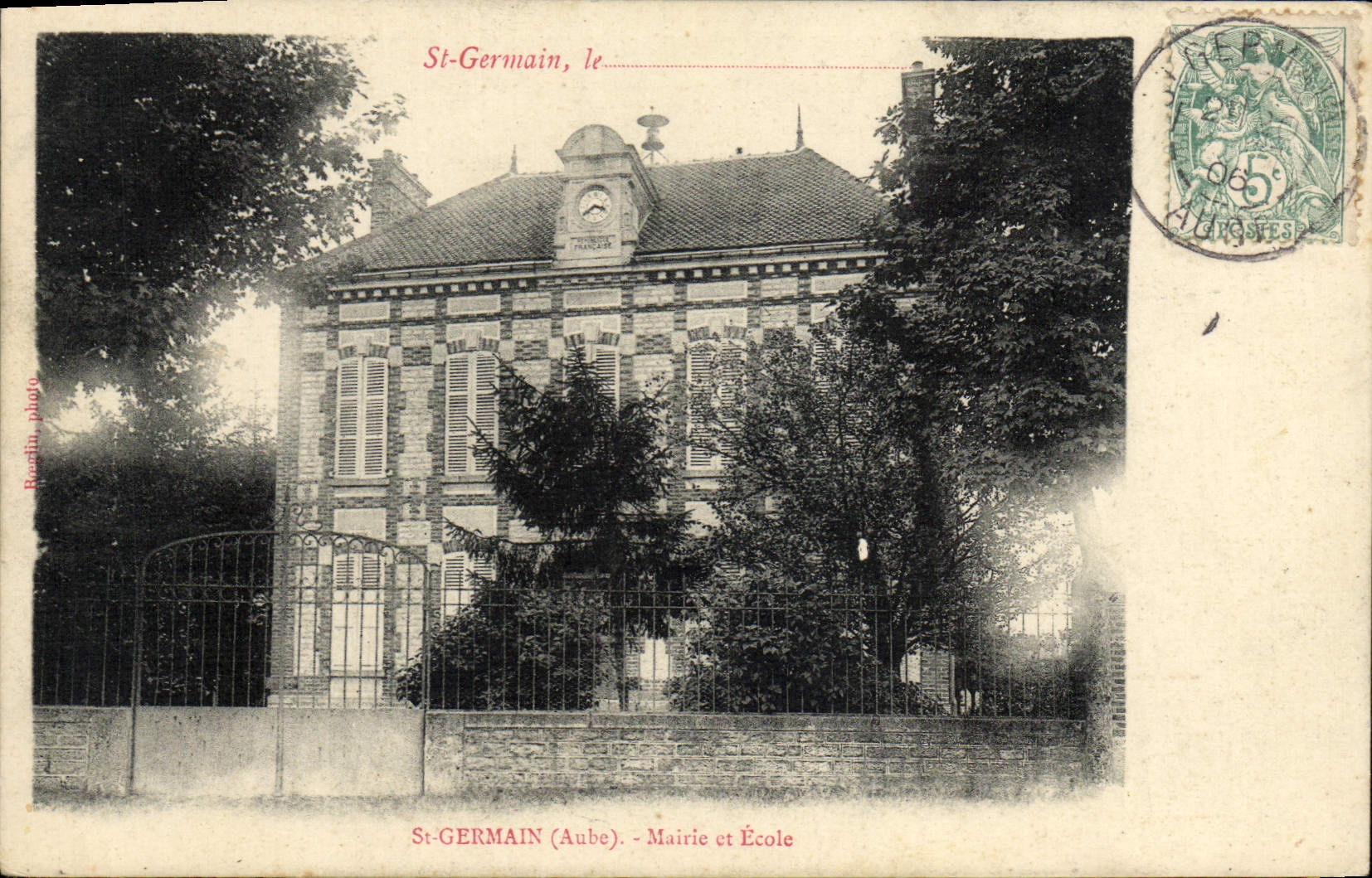 VINTAGE POSTCARD German St Town hall and School