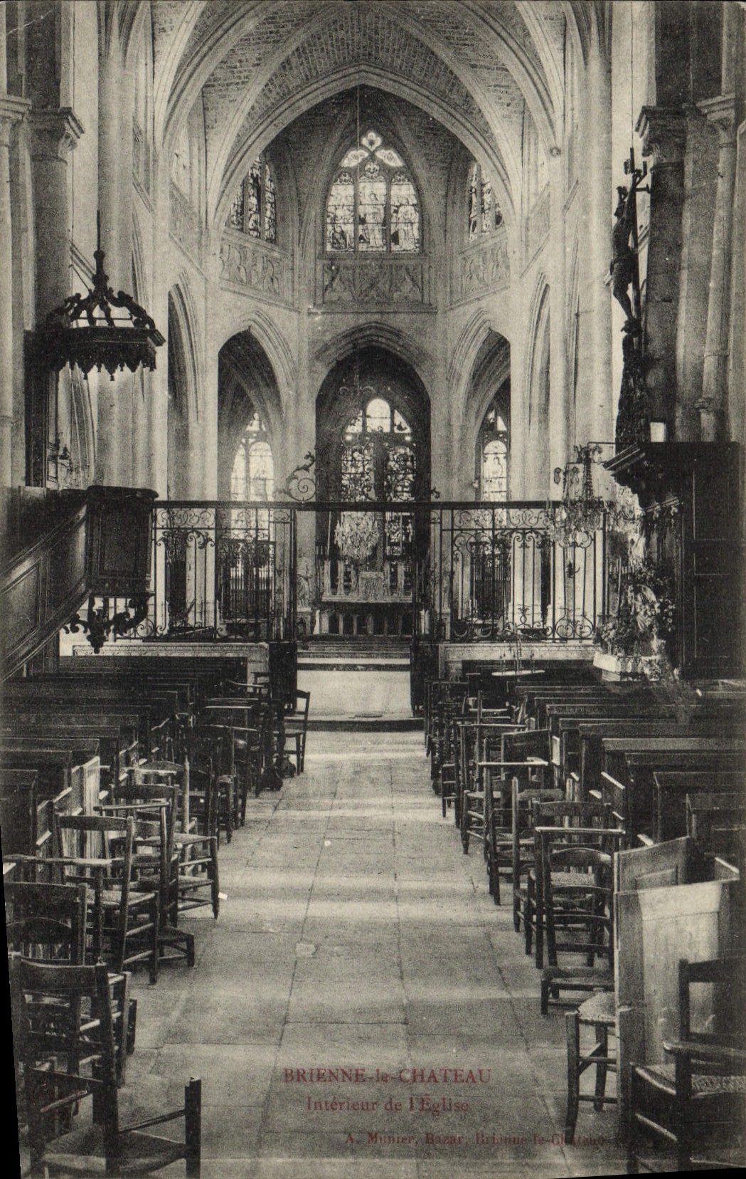 VINTAGE POSTCARD Brienne the Interior Castle of the church