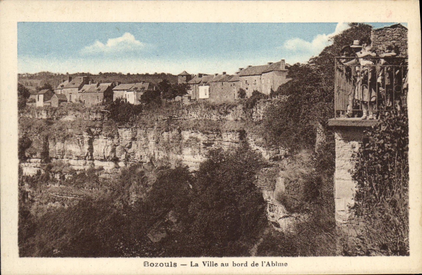 VINTAGE POSTCARD Bozouls the City at the edge of the abyss