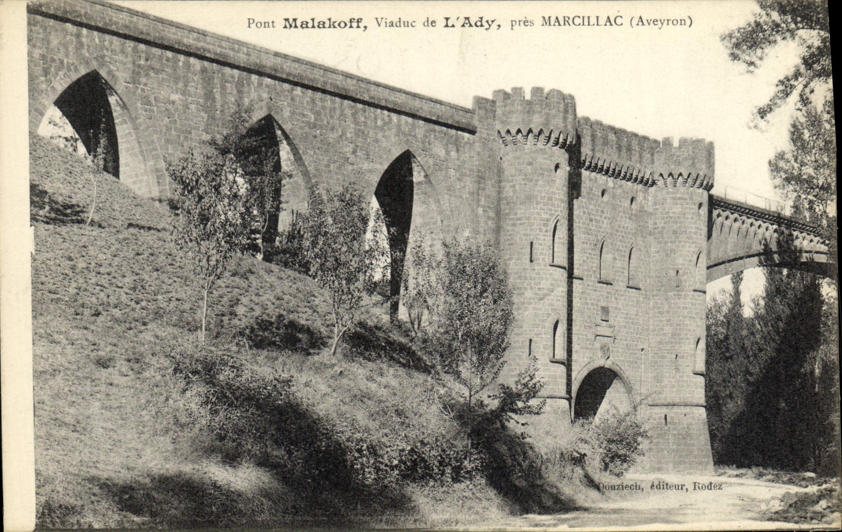 VINTAGE POSTCARD Bridge Malakoff Viaduct of the ady Close Marcillac