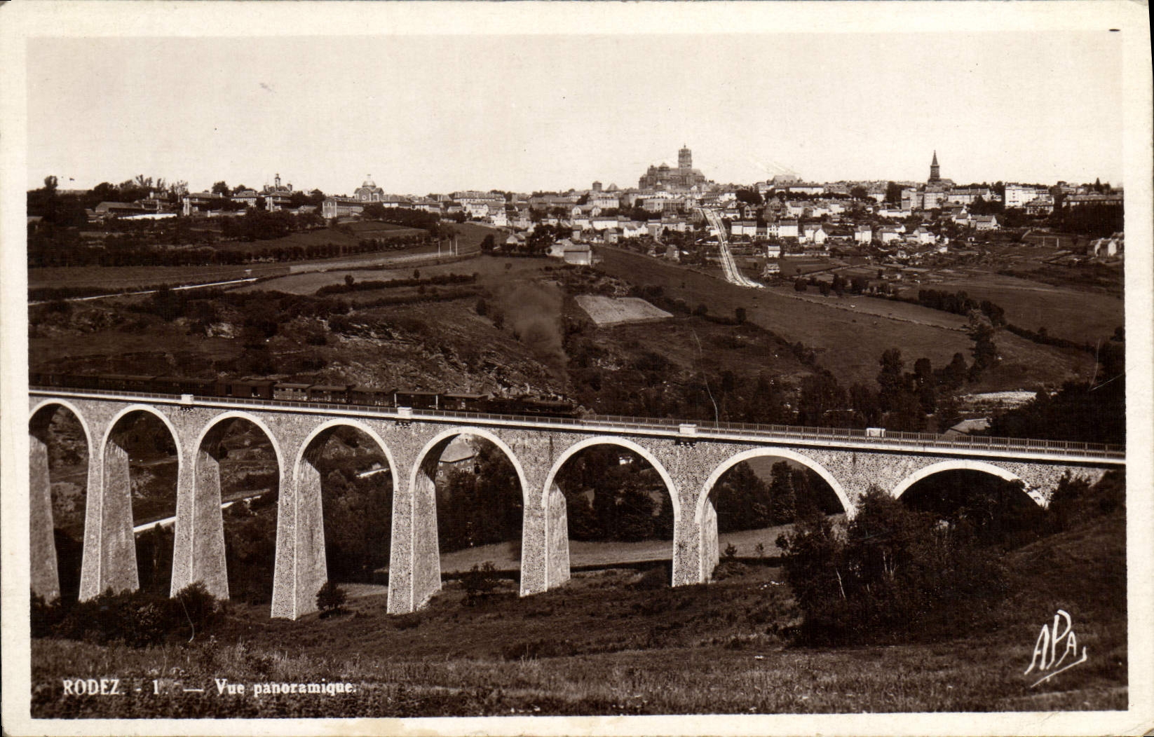 CPA Rodez Vue panoramique Train