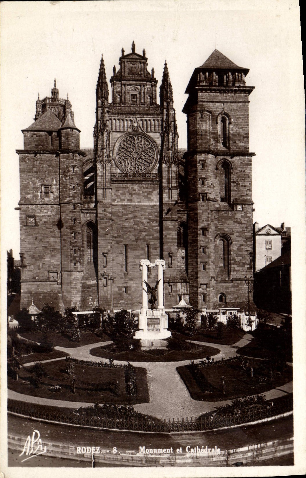 VINTAGE POSTCARD Rodez Monument and cathedral