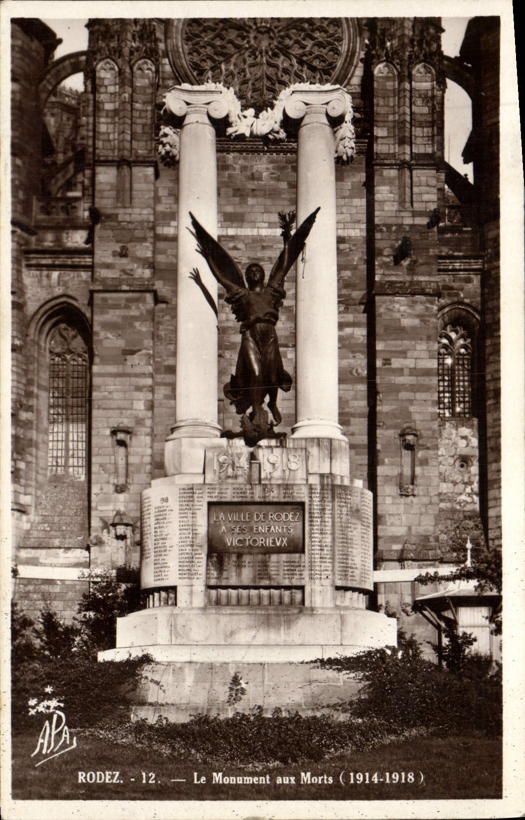 VINTAGE POSTCARD Rodez the War memorial 1914 1918 Militaria