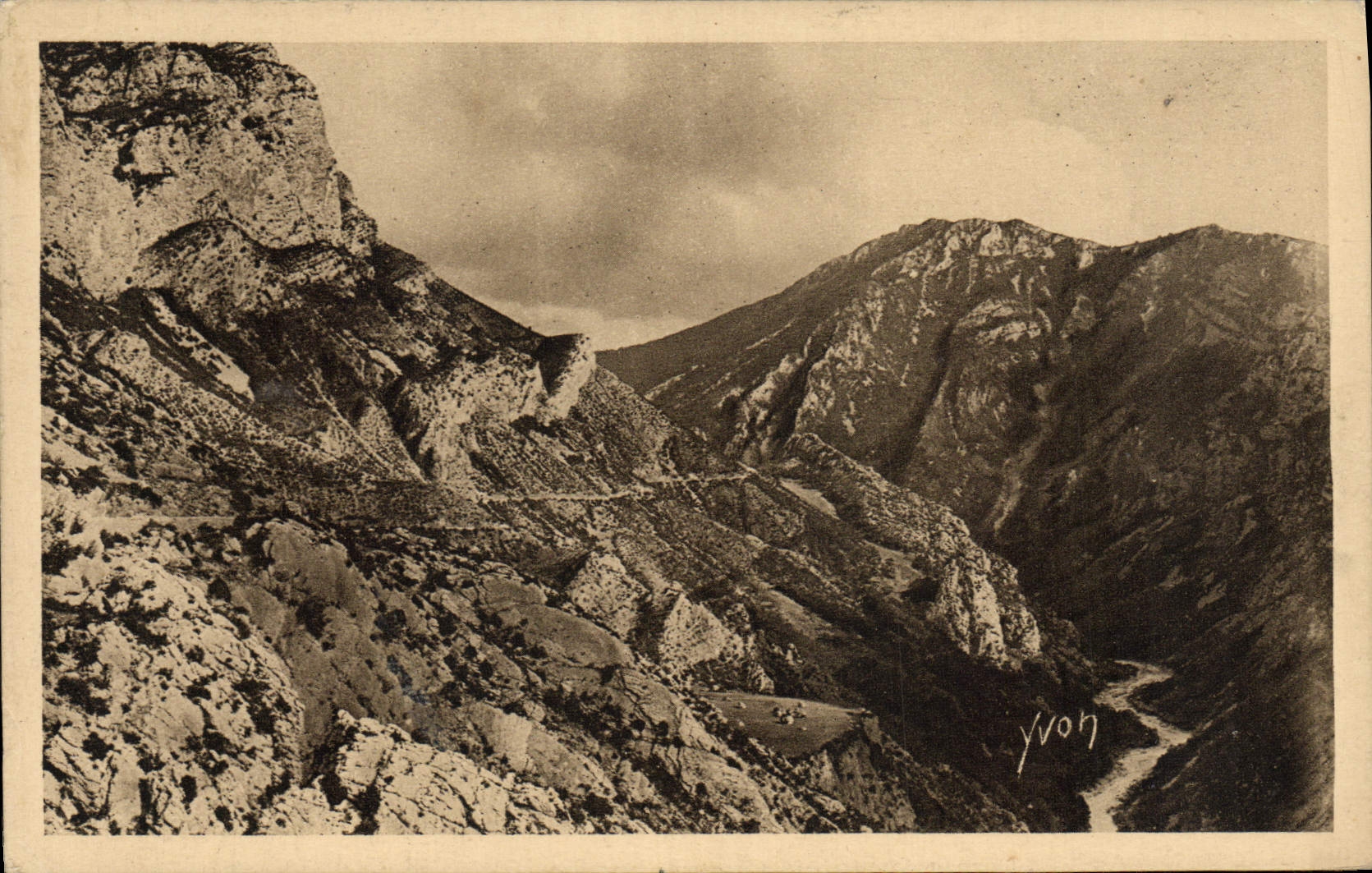 CPA Le Verdon Aux Environs d'Aiguines