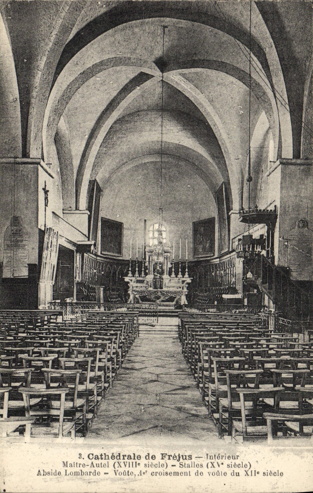VINTAGE POSTCARD Cathedral Of Interior Frejus main furnace bridge Apse lombarde