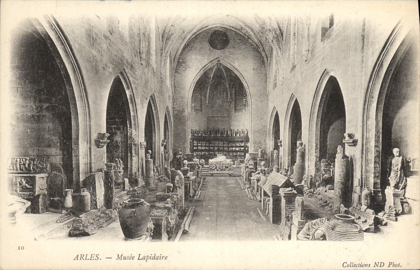 CPA Arles Musee Lapidaire