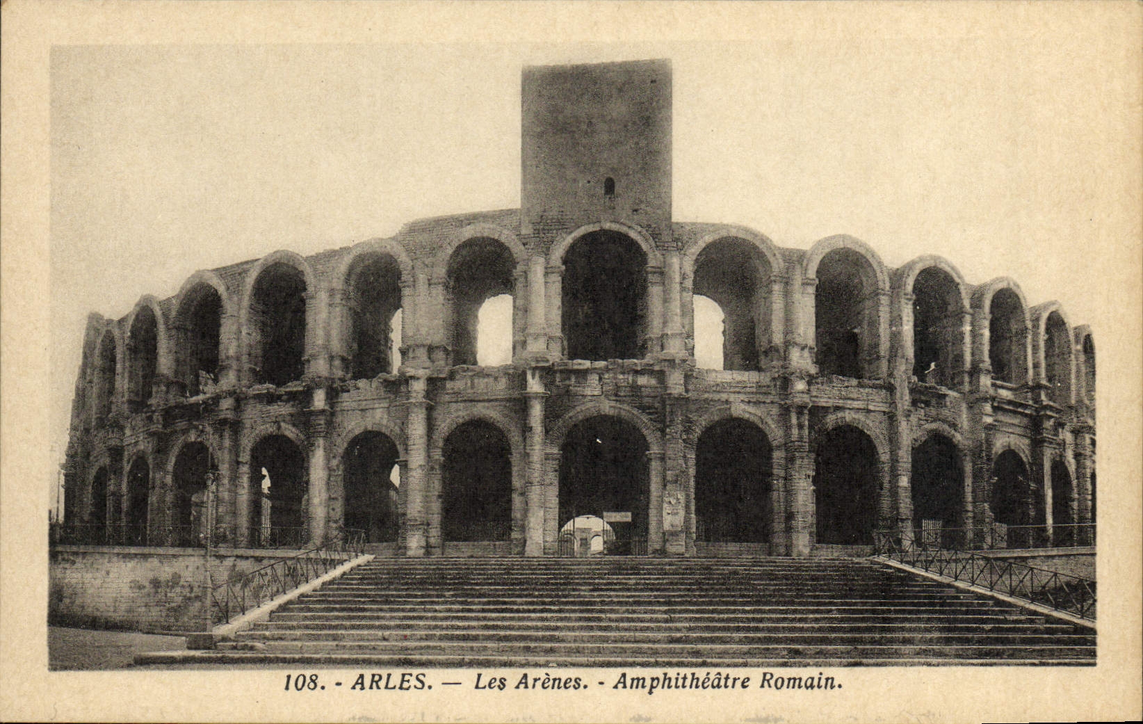 VINTAGE POSTCARD Arles the Arena Romain Amphitheater