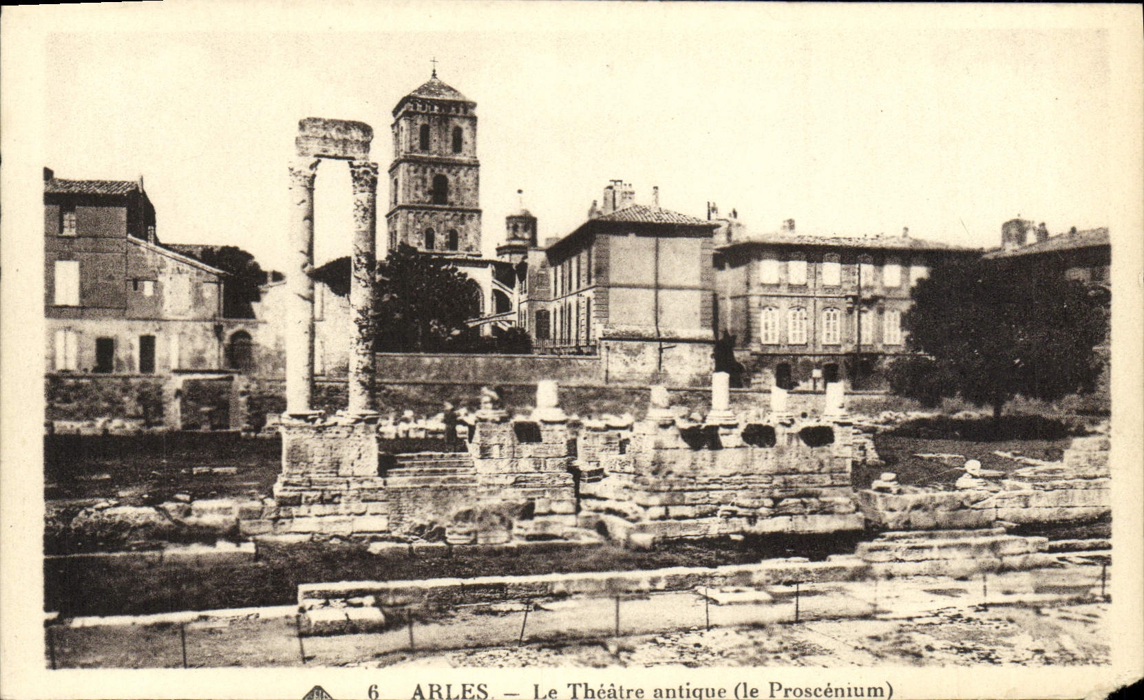 VINTAGE POSTCARD Arles the ancient Theater Proscenium