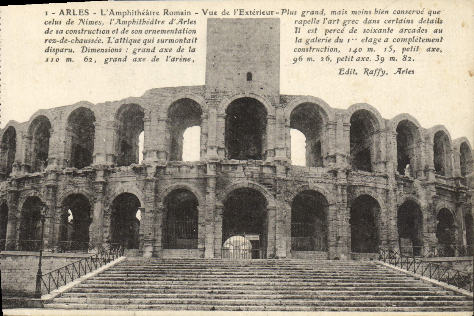 CPA Arles L'Amphitheatre Romain Vue De l'Exterieur