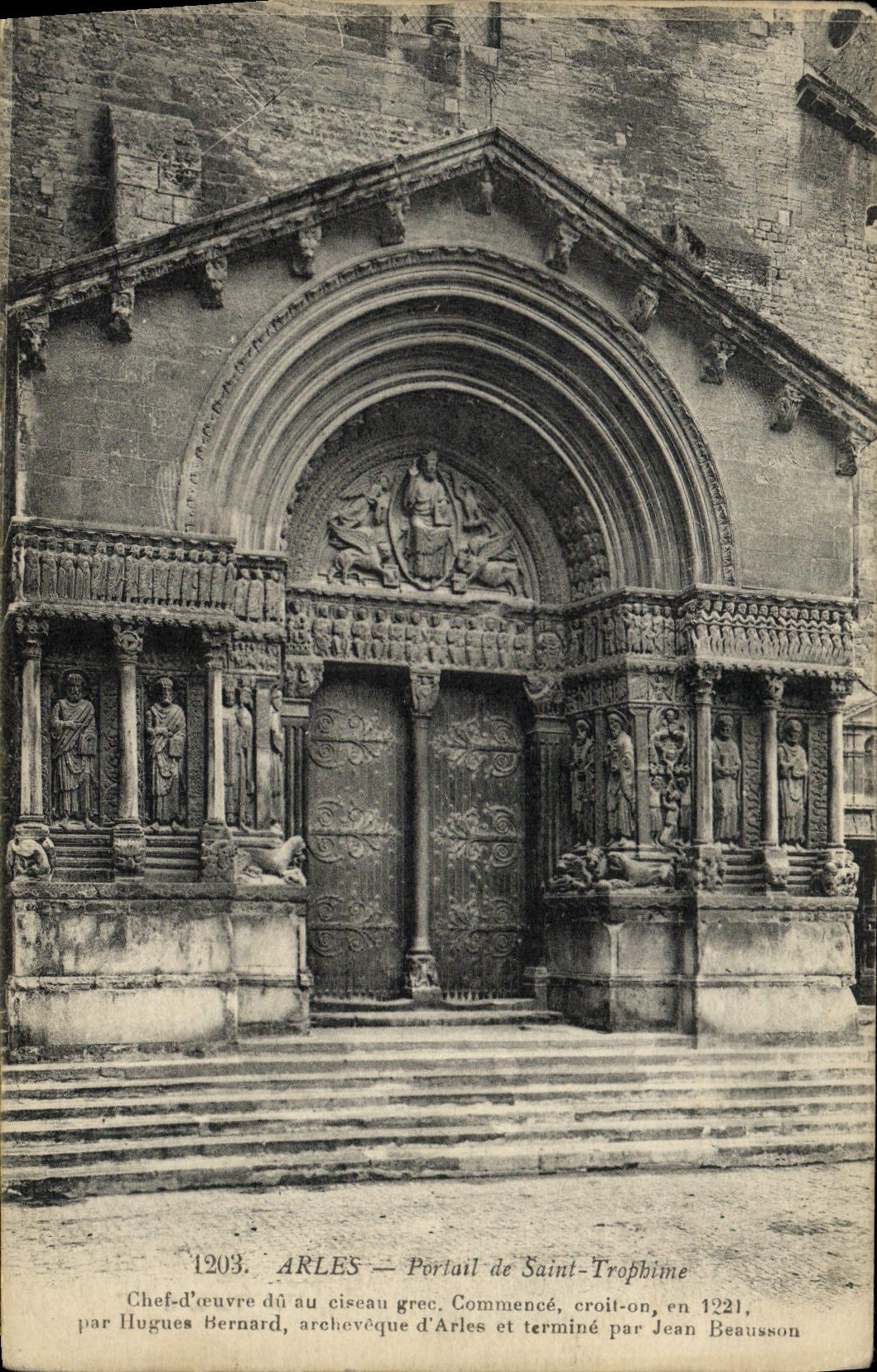 VINTAGE POSTCARD Arles Gate of Trophime Saint