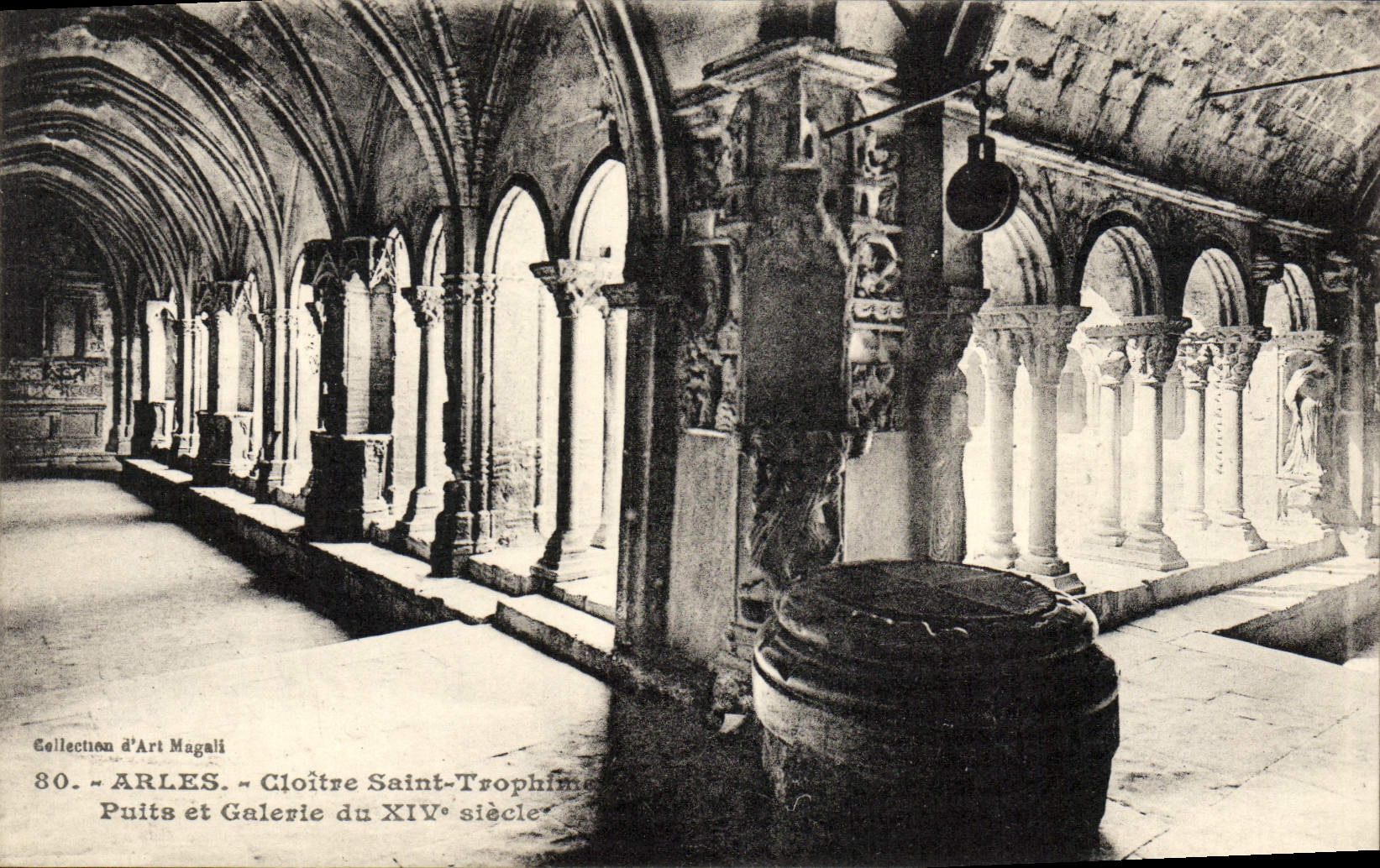 VINTAGE POSTCARD Arles Holy Cloister Trophime Well and gallery of 14th
