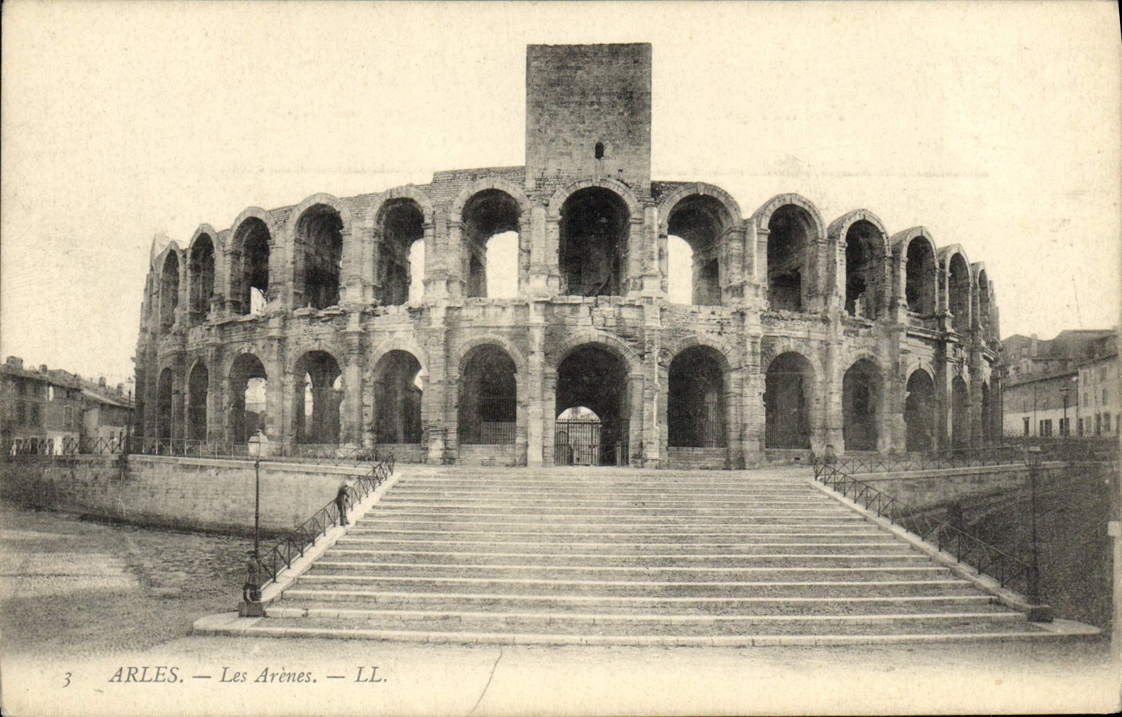 CPA Arles Les Arenes