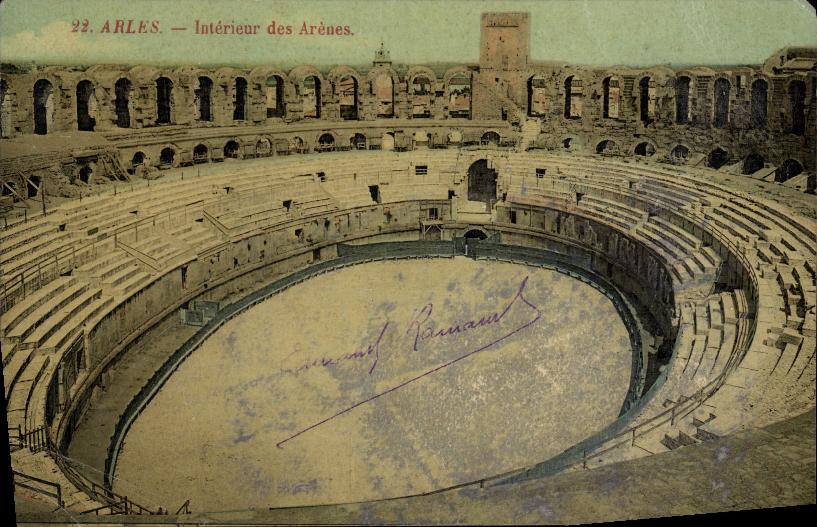 CPA Arles Interieur des Arenes