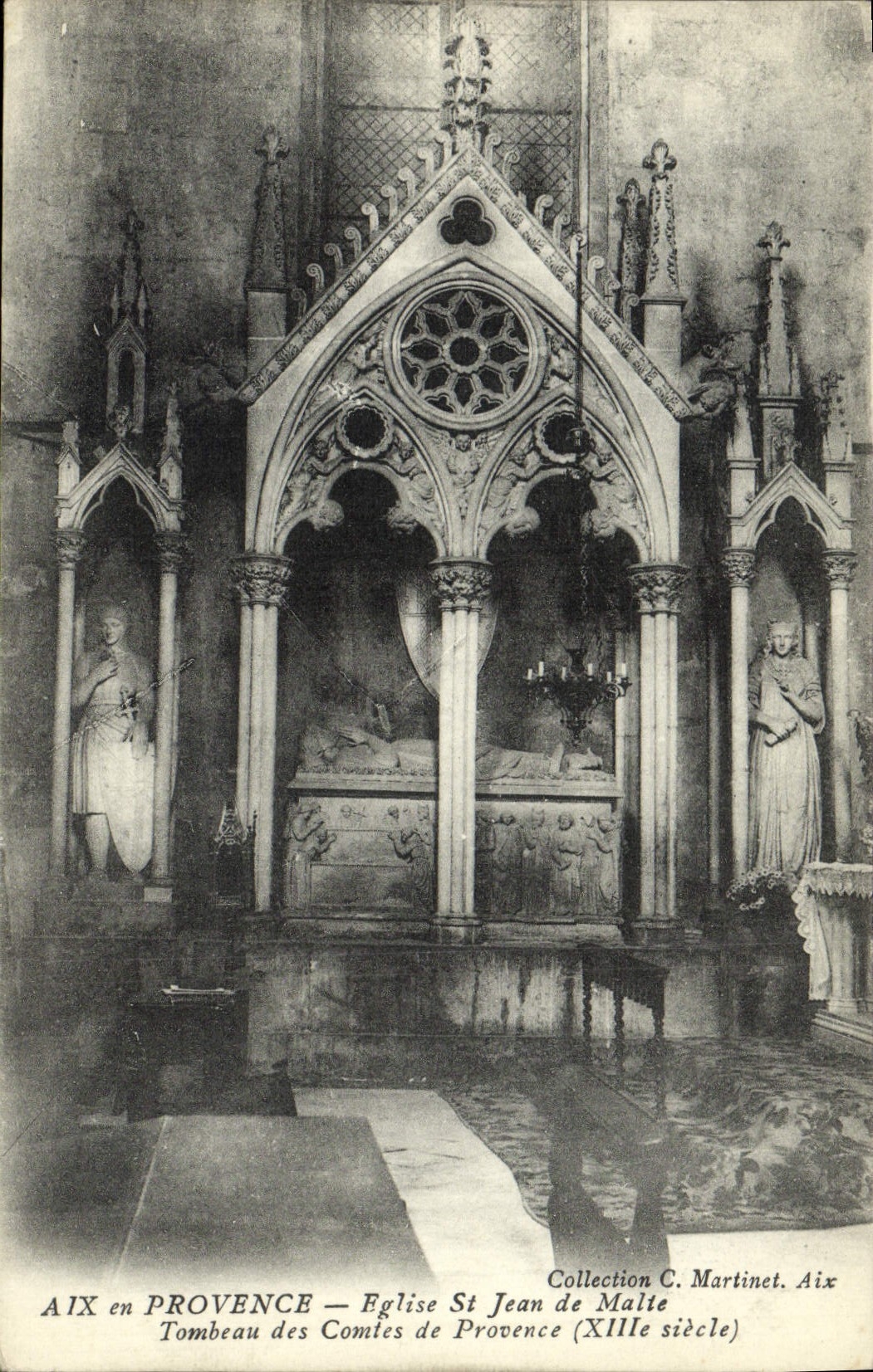 CPA Aix en Provence Eglise St Jean de Malte Tombeau des Comtes de Provence