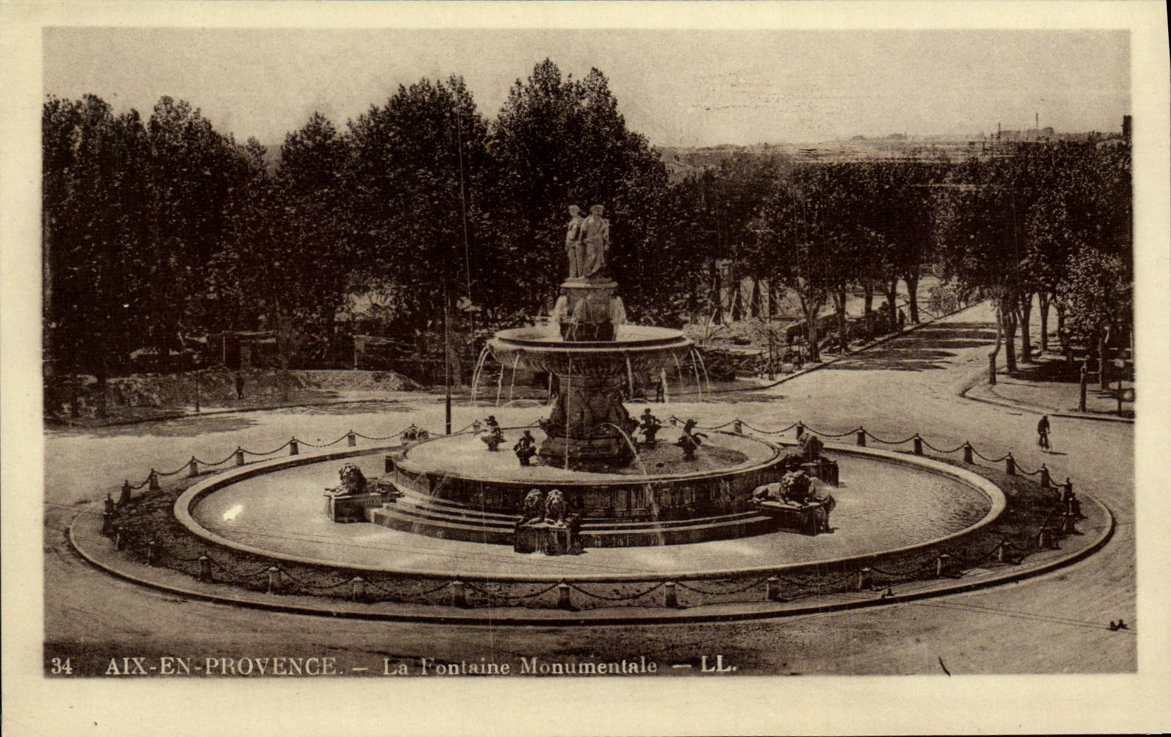 CPA Aix en Provence La Fontaine Monumentale