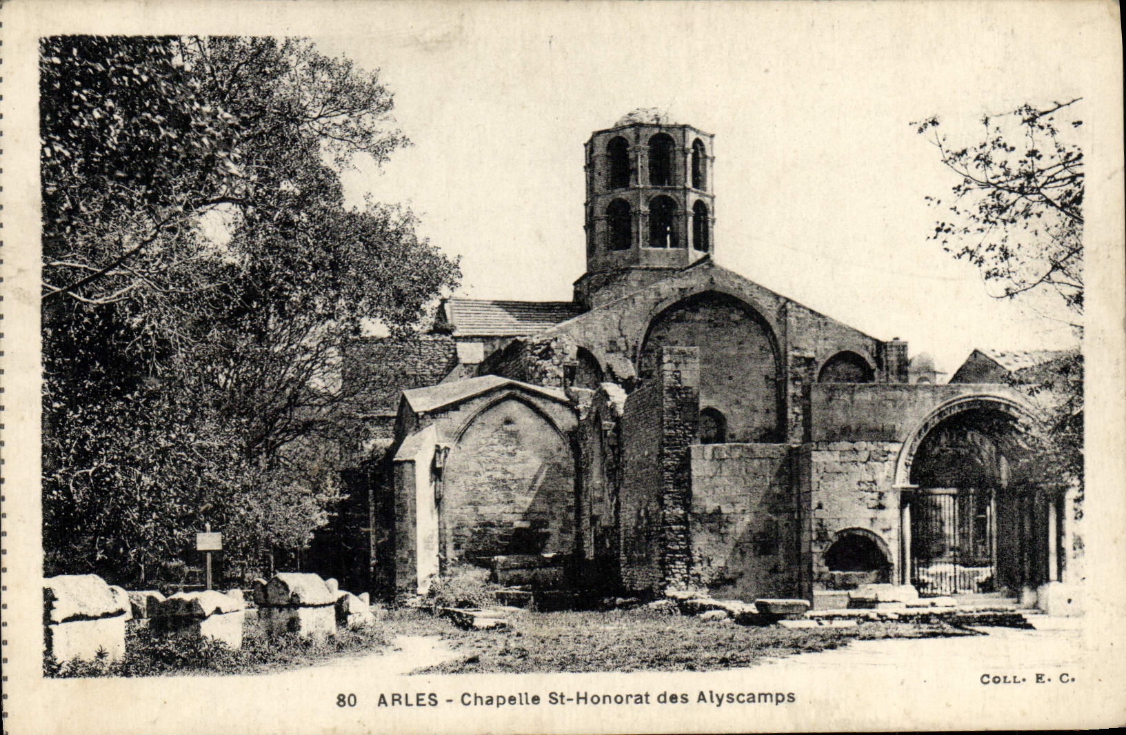 VINTAGE POSTCARD Arles Vault St Honorat of Alyscamps