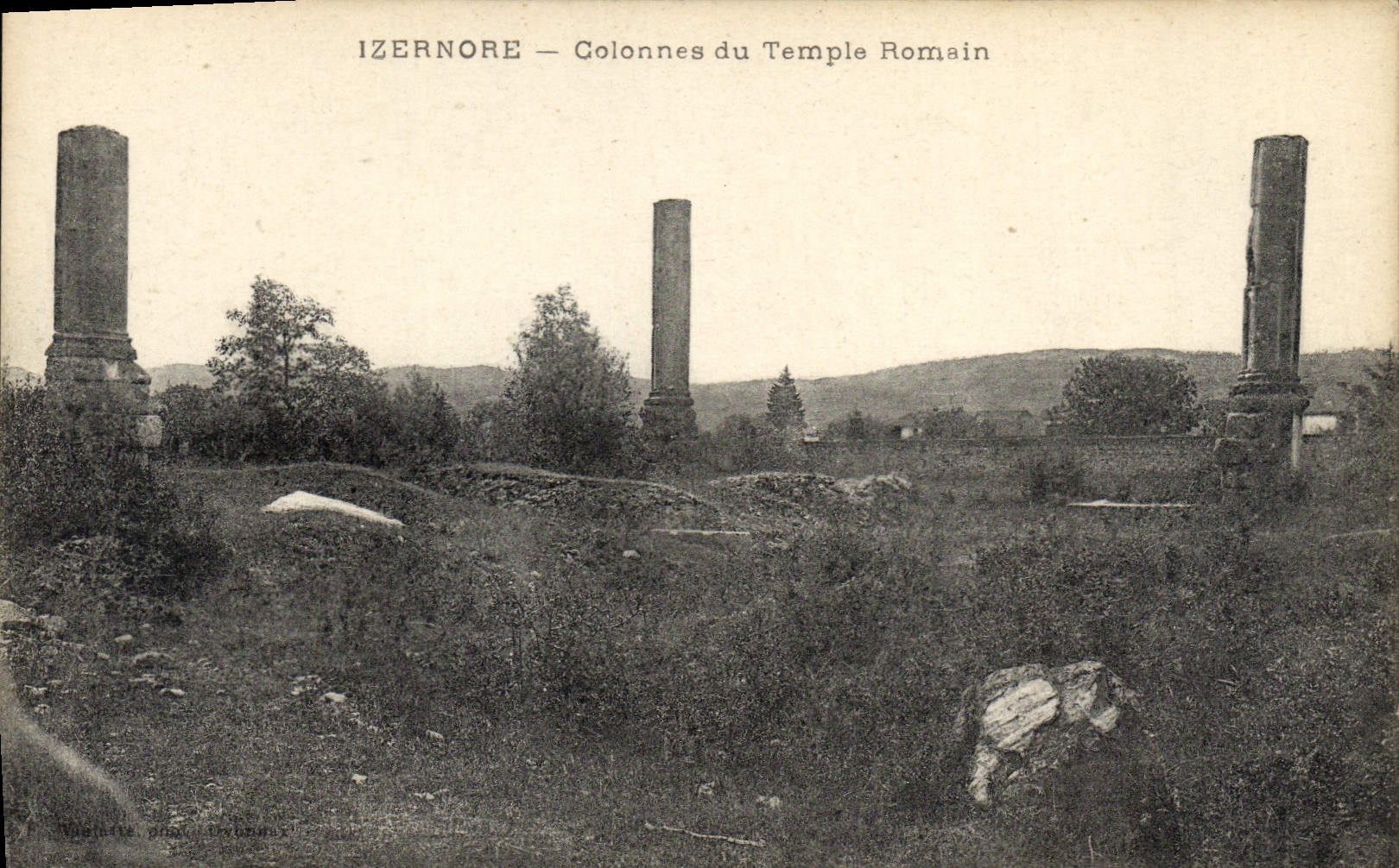 CPA Izernore Colonnes du Temple Romain