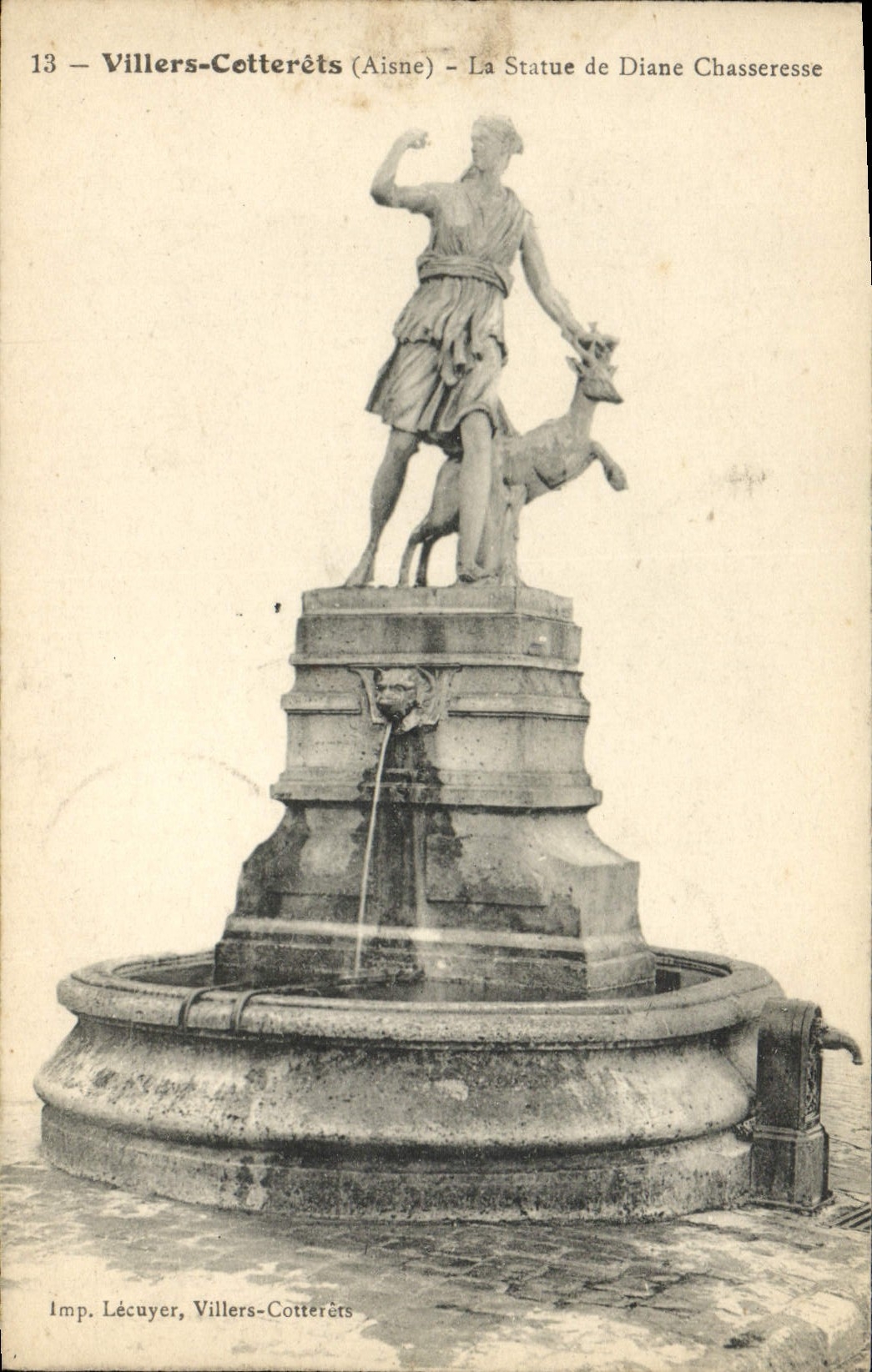 VINTAGE POSTCARD Villers Cotterets the Statue of Diana the Huntress