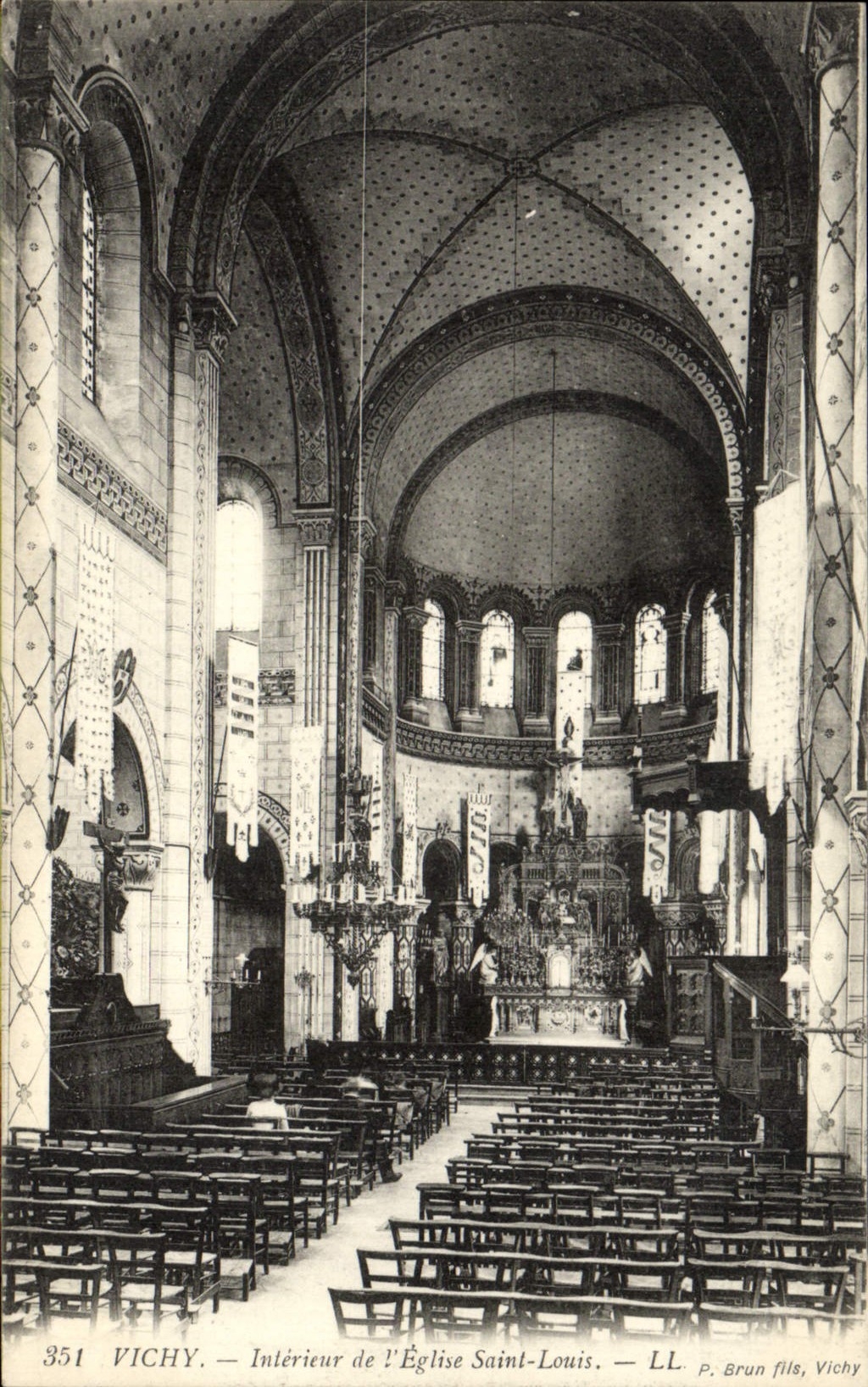 VINTAGE POSTCARD Interior Vichy of the Church Saint Louis