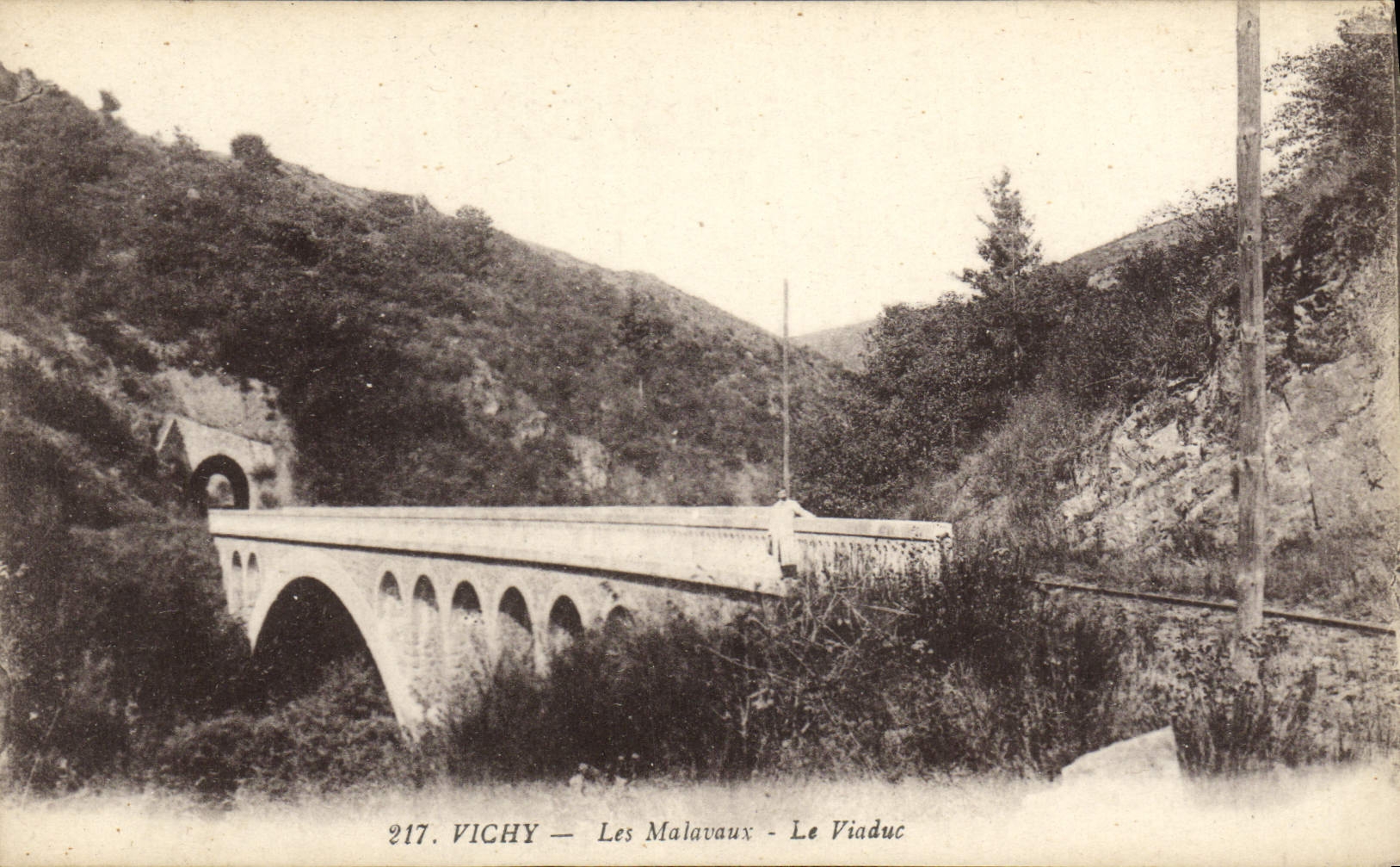 VINTAGE POSTCARD Vichy Malavaux the Viaduct