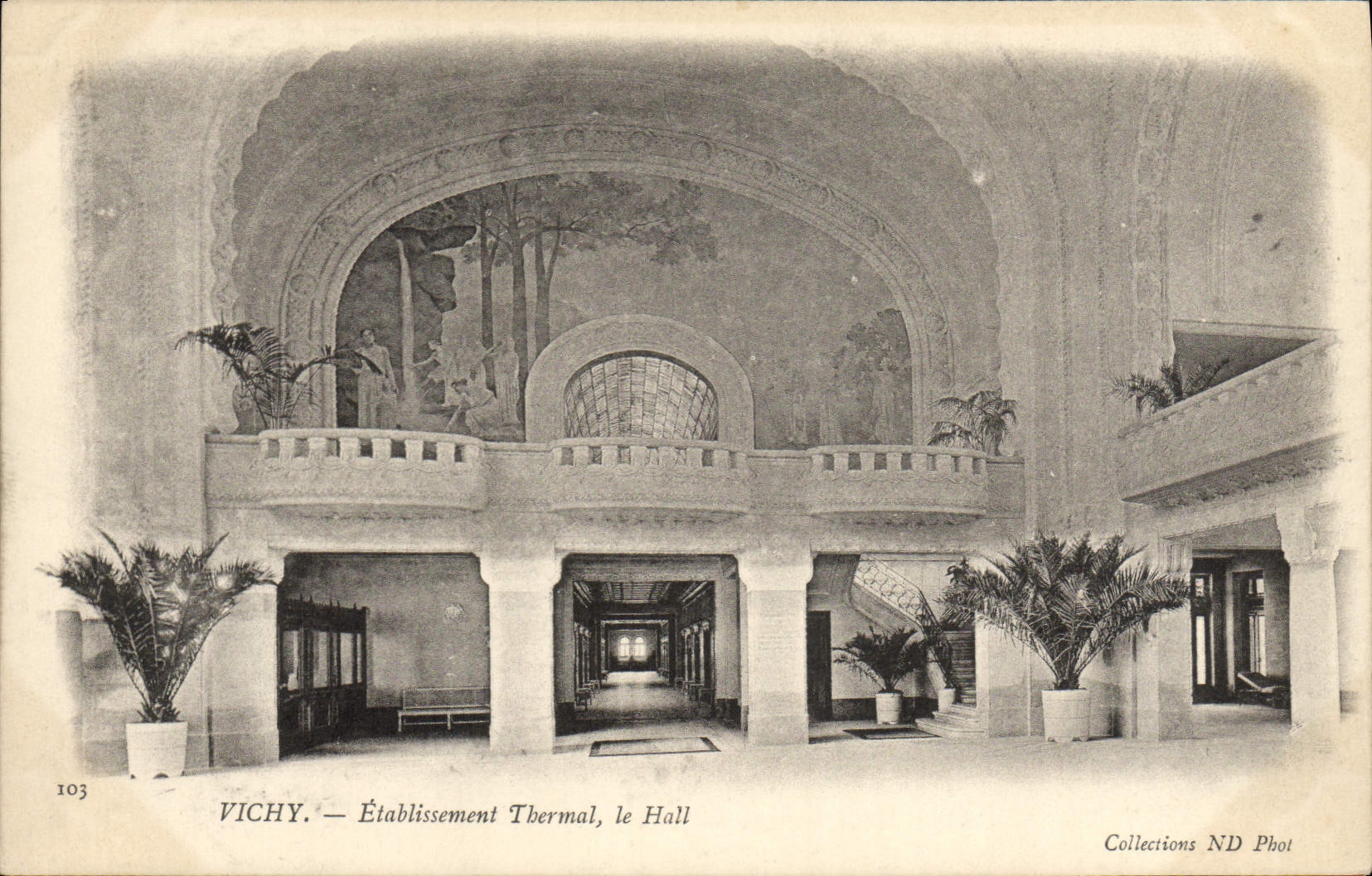 VINTAGE POSTCARD Vichy Hydropathic establishment the Hall