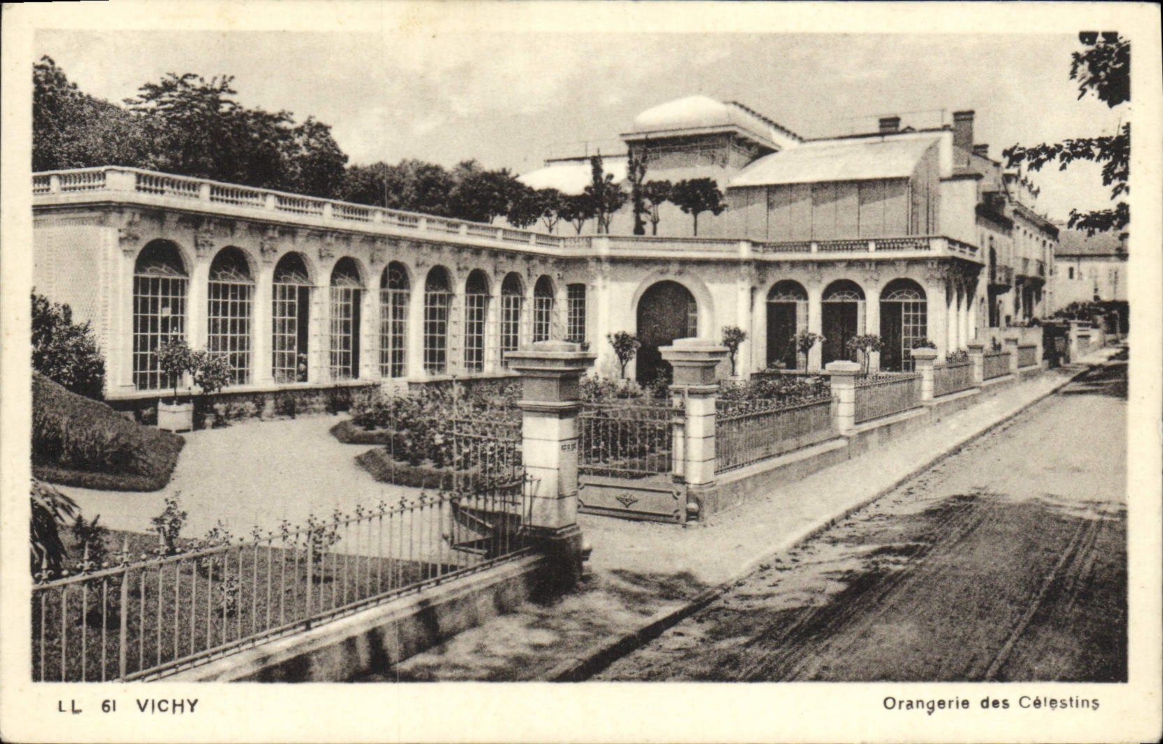 CPA Vichy Orangerie des Celestins 