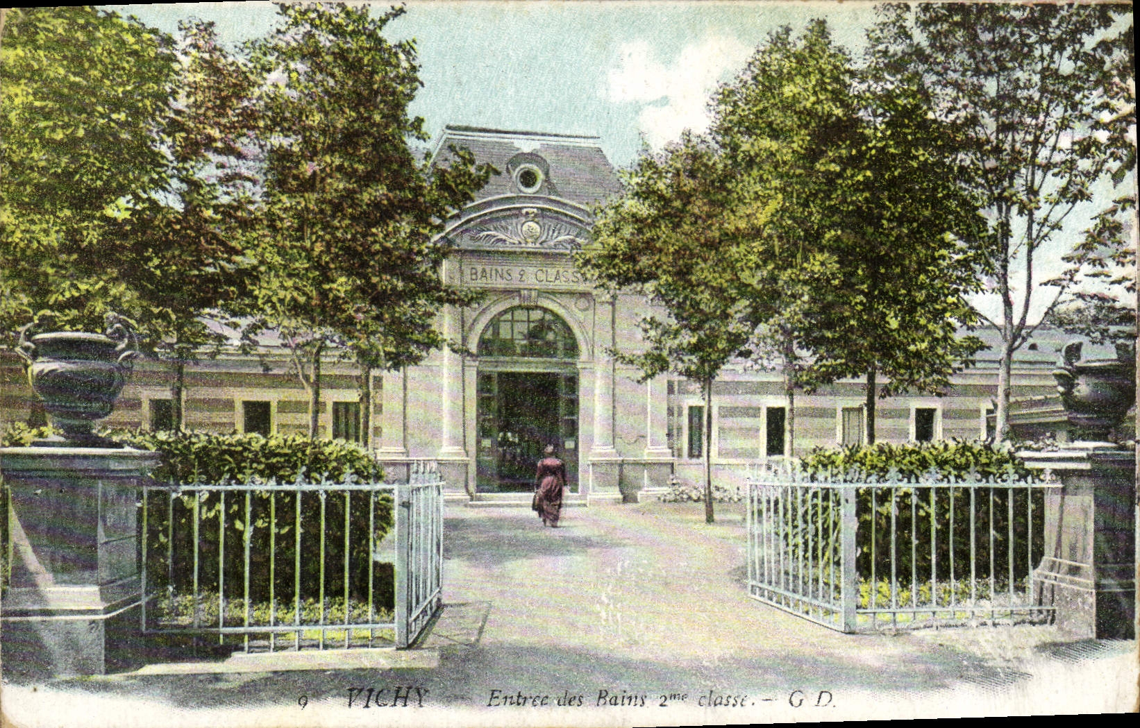 VINTAGE POSTCARD Vichy Entee of the Baths 2nd Class