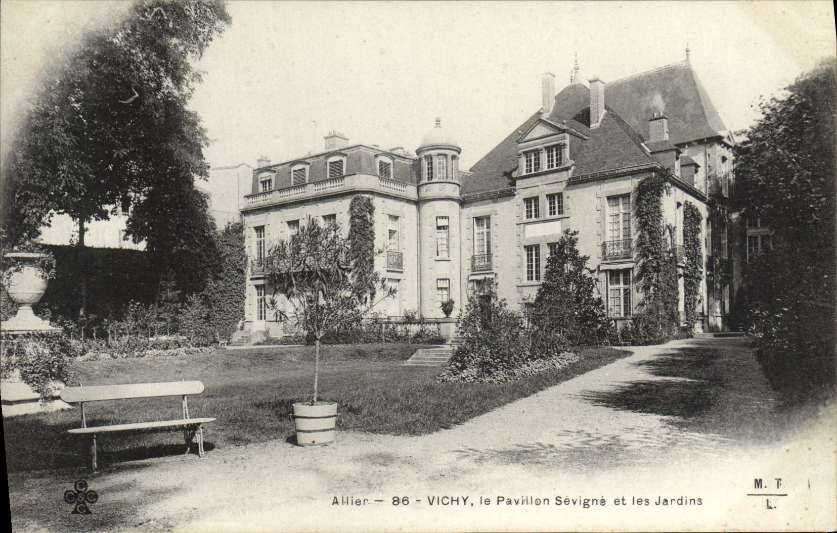 VINTAGE POSTCARD Vichy the Sevigne House and Gardens