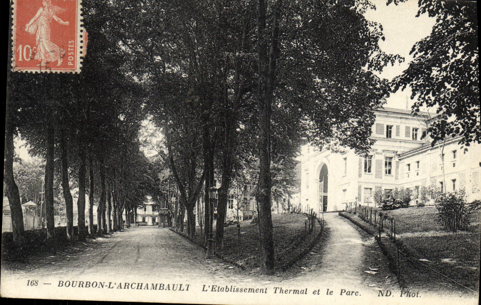 VINTAGE POSTCARD Bourbon Archambault Hydropathic establishment and the Park