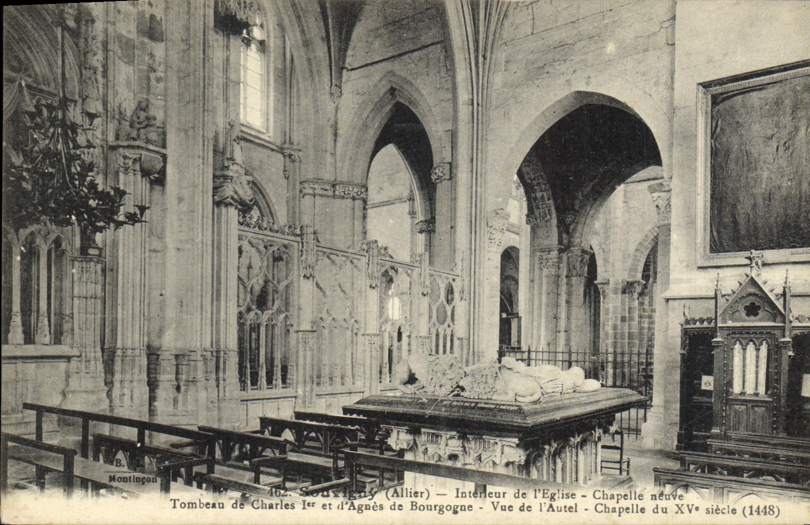 CPA Souvigny Interieur de l'Eglise chapelle neuve Tombeau de Charles 1er et d'agnes de Bourgogne Vue de l'autel Chapelle