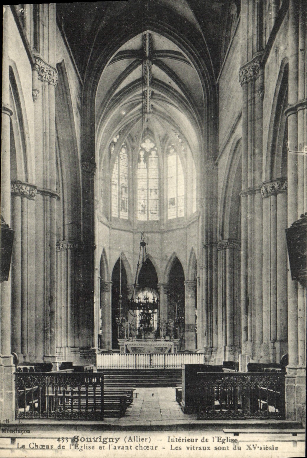 POSTAL Souvigny interior de la VENDIMIA del estribillo de la iglesia de la iglesia y ante estribillo el viteaux unos