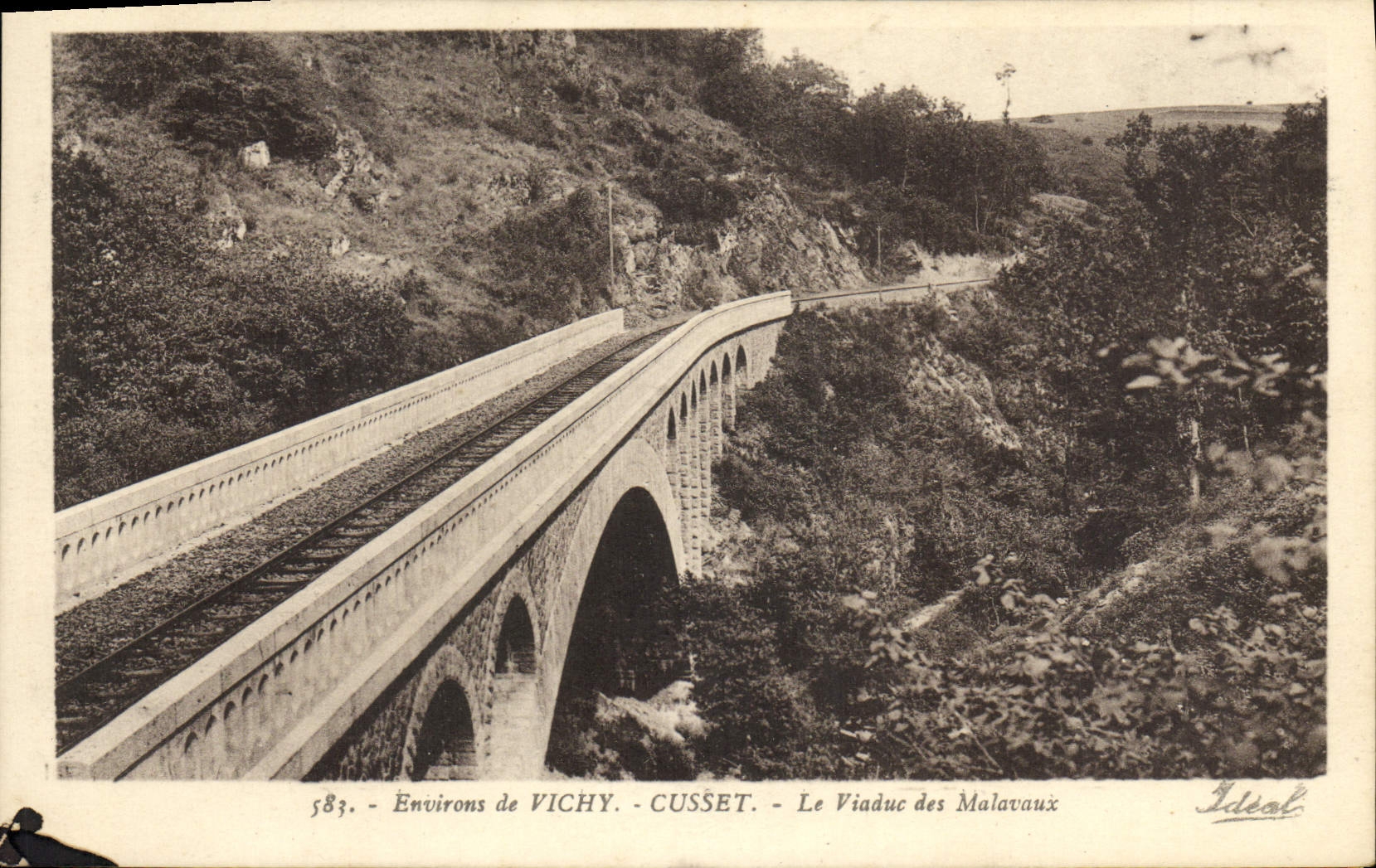 CPA Environs De Vichy Cusset Le Viaduc des Malavaux